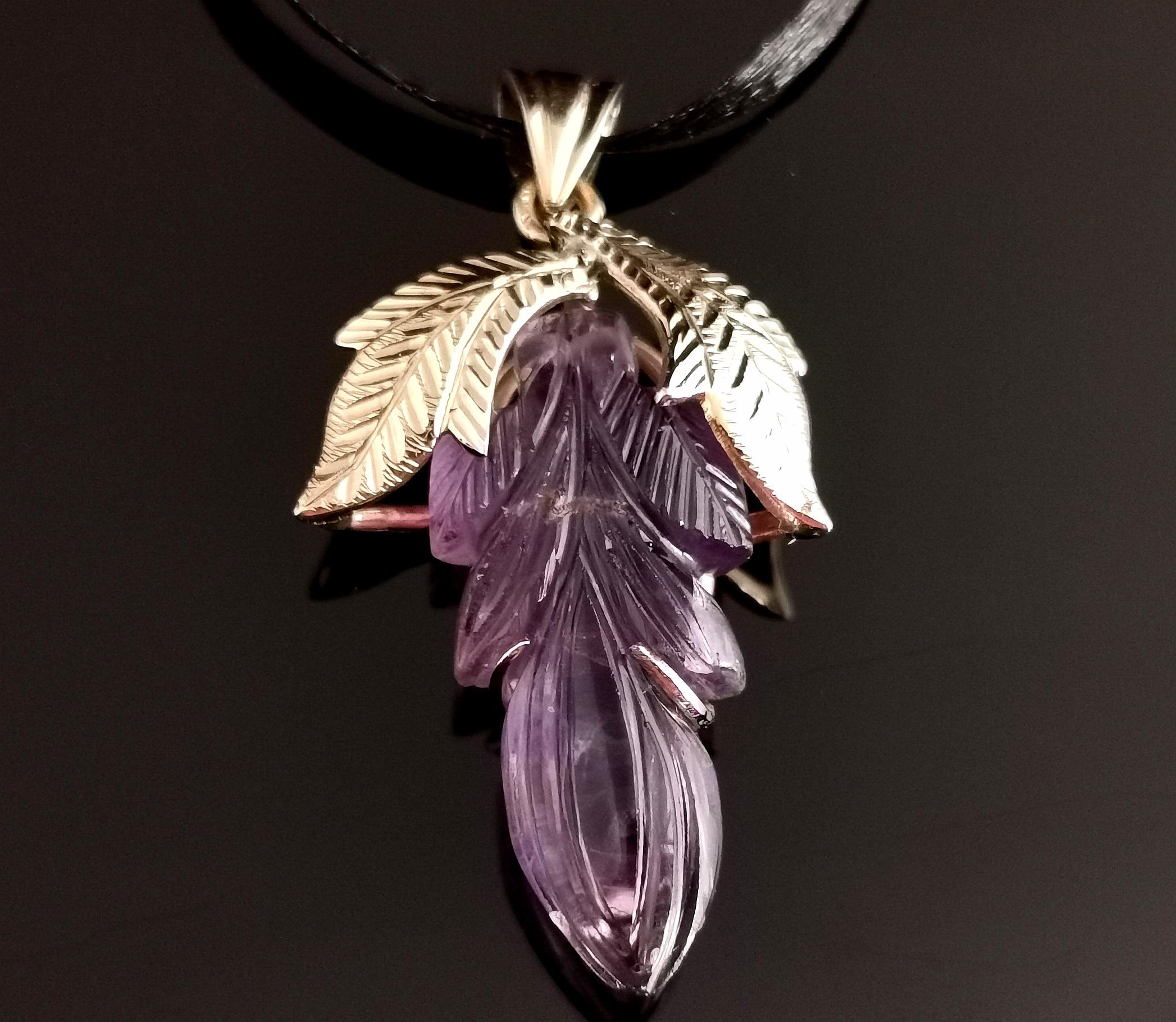 Vintage Amethyst Floral Pendant, 16k Yellow Gold For Sale 7