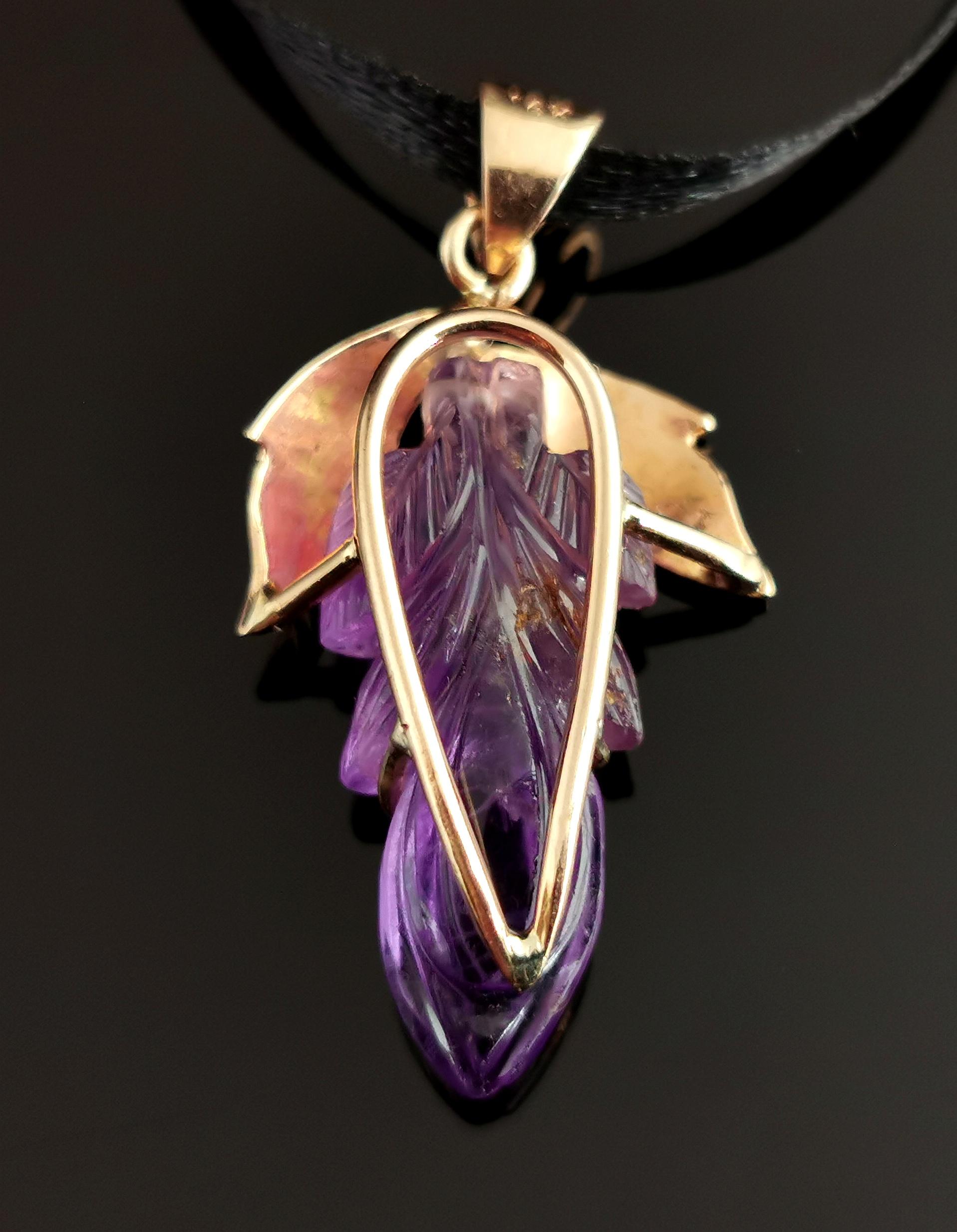 Vintage Amethyst Floral Pendant, 16k Yellow Gold For Sale 8