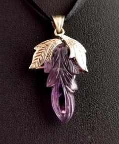Pendentif à fleurs vintage en or jaune 16 carats et améthyste