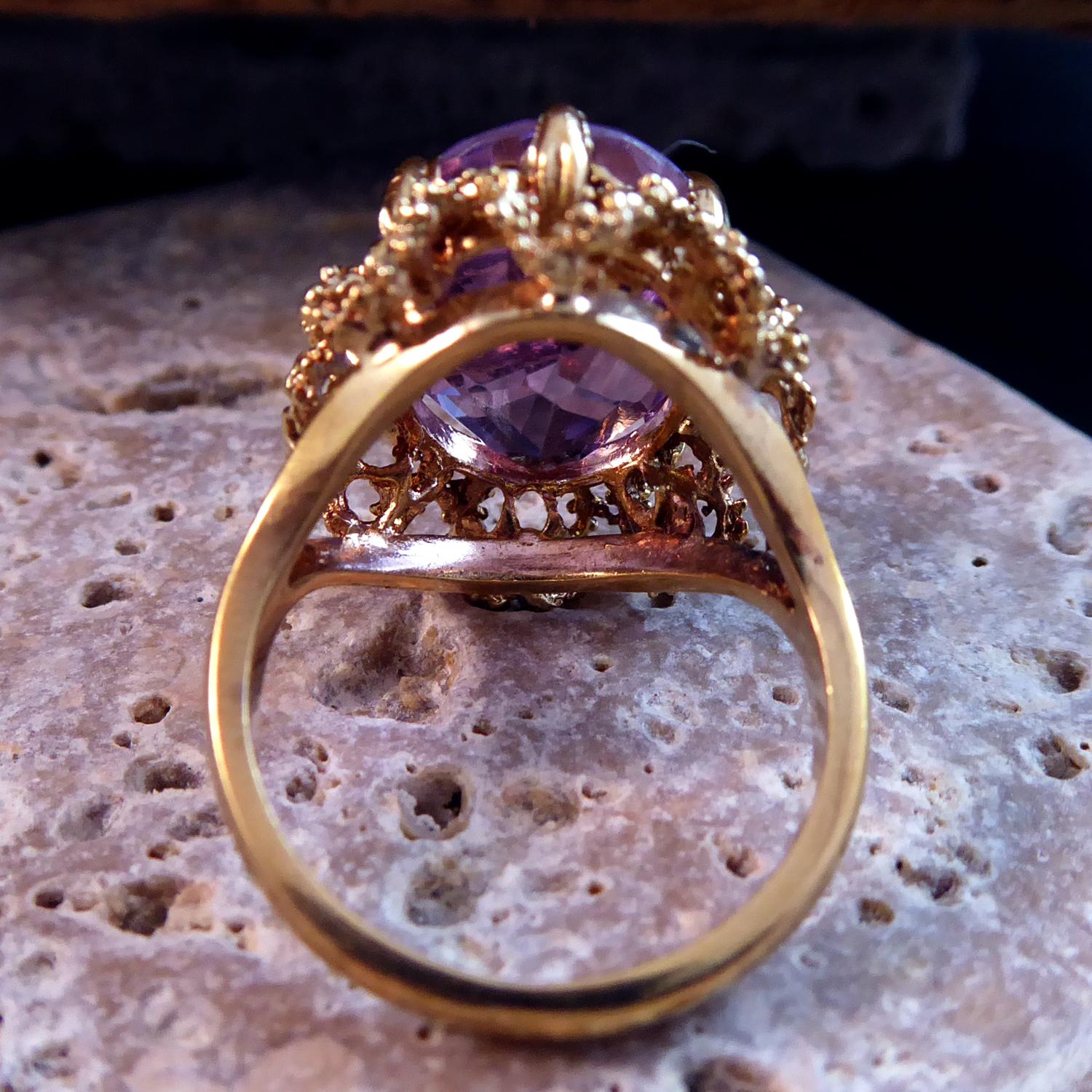 Vintage Amethyst Gold Cocktail Ring, Hallmarked London 1971 In Good Condition In Yorkshire, West Yorkshire