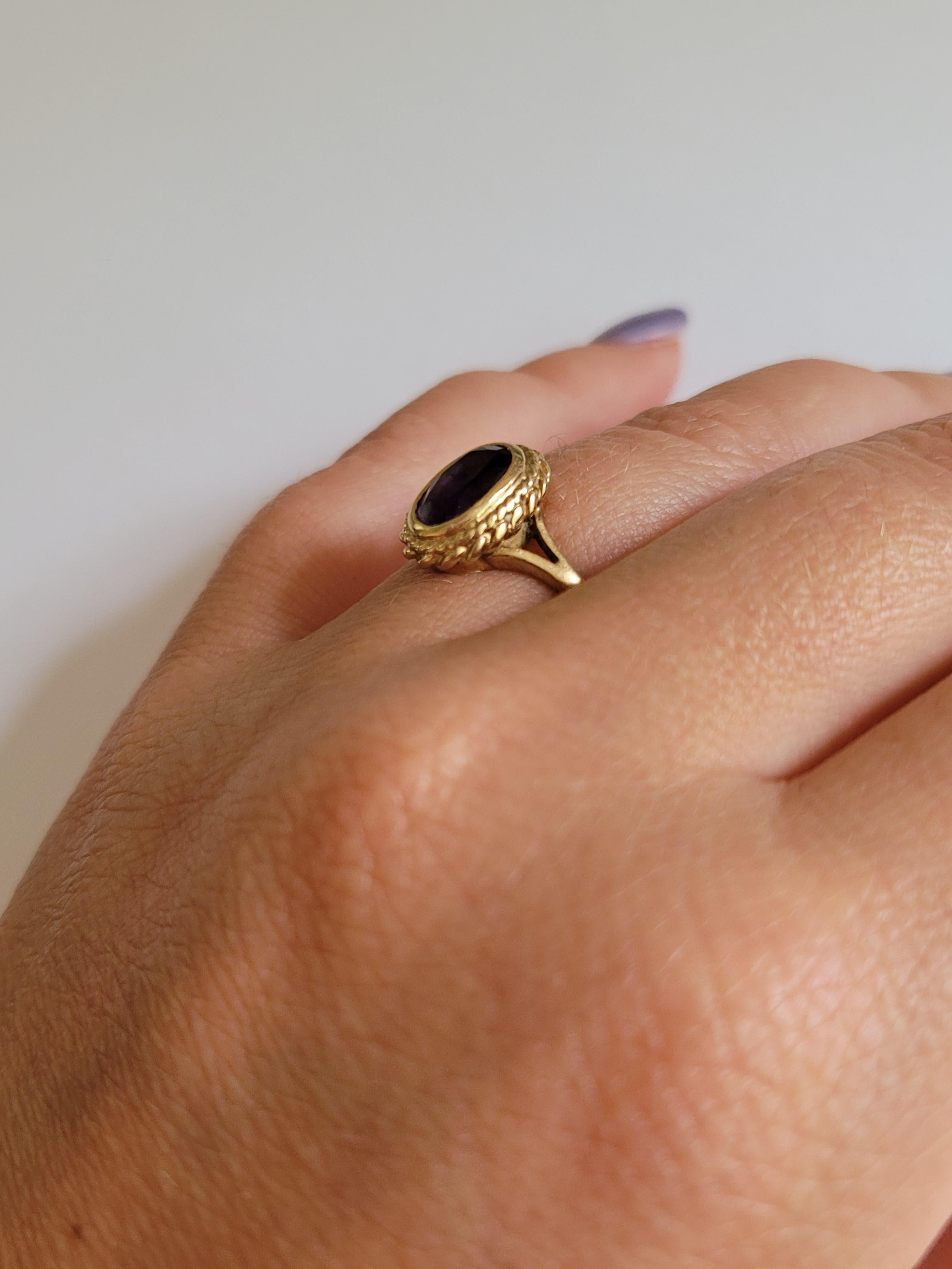 Vintage Amethyst-Goldring London HM 4