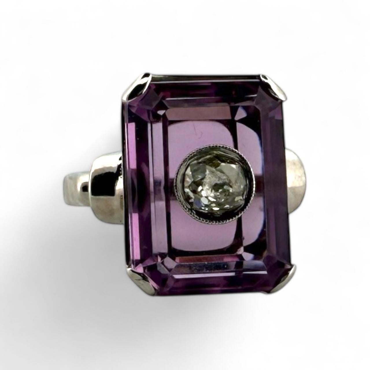Vintage Amethyst & Old Mine Cut Diamant Illusion Set Cocktail Ring (Alteuropäischer Brillantschliff) im Angebot