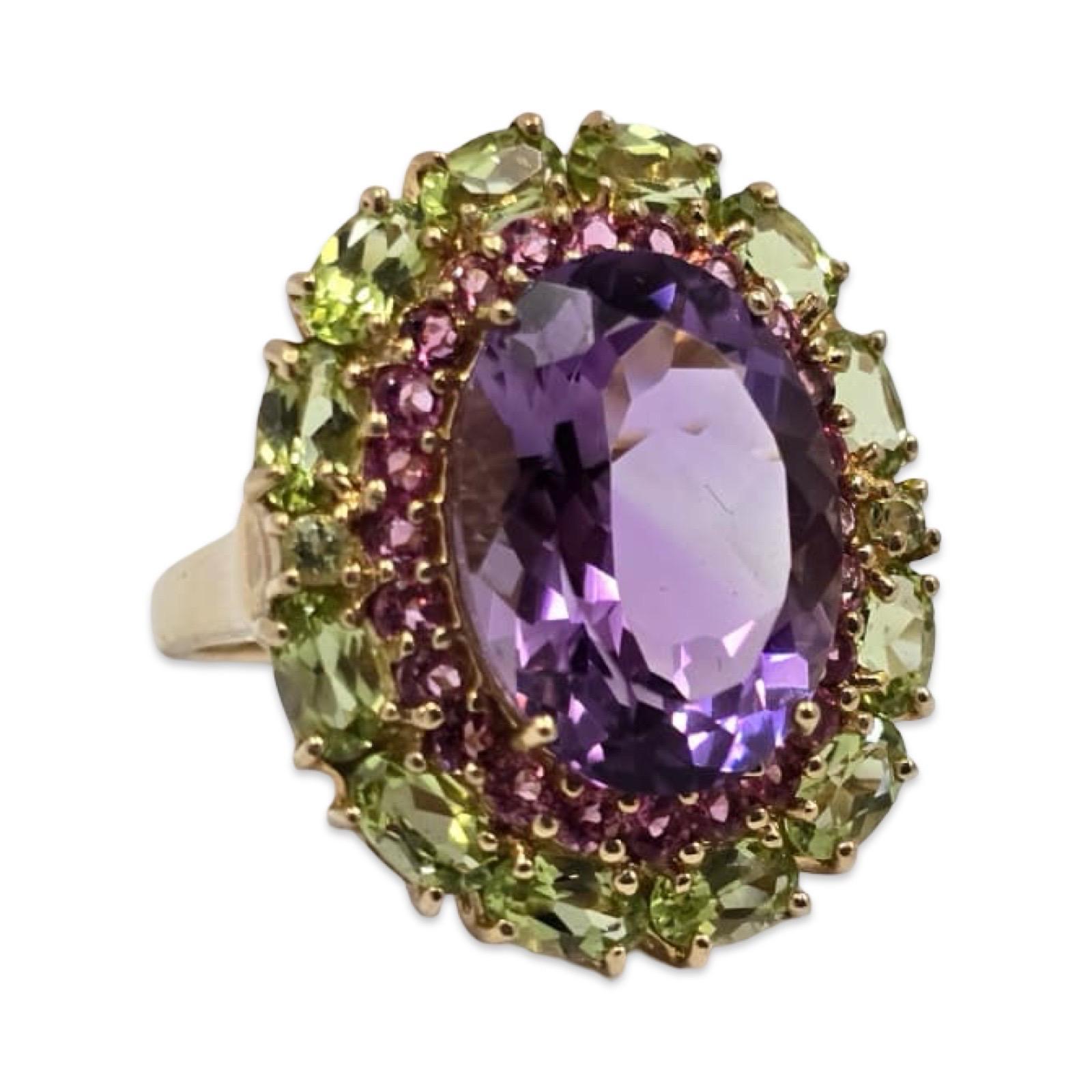 Taille ovale Vintage Améthyste, Tourmaline rose & Péridot Triple-Halo 10K Cocktail Ring en vente