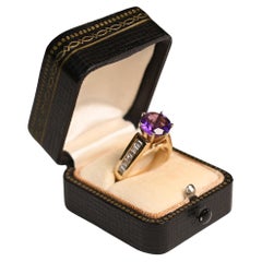 Vintage Amethyst in Gold Ring. 2.4ct Round Amethyst Diamond Accent Ring 14k Gold