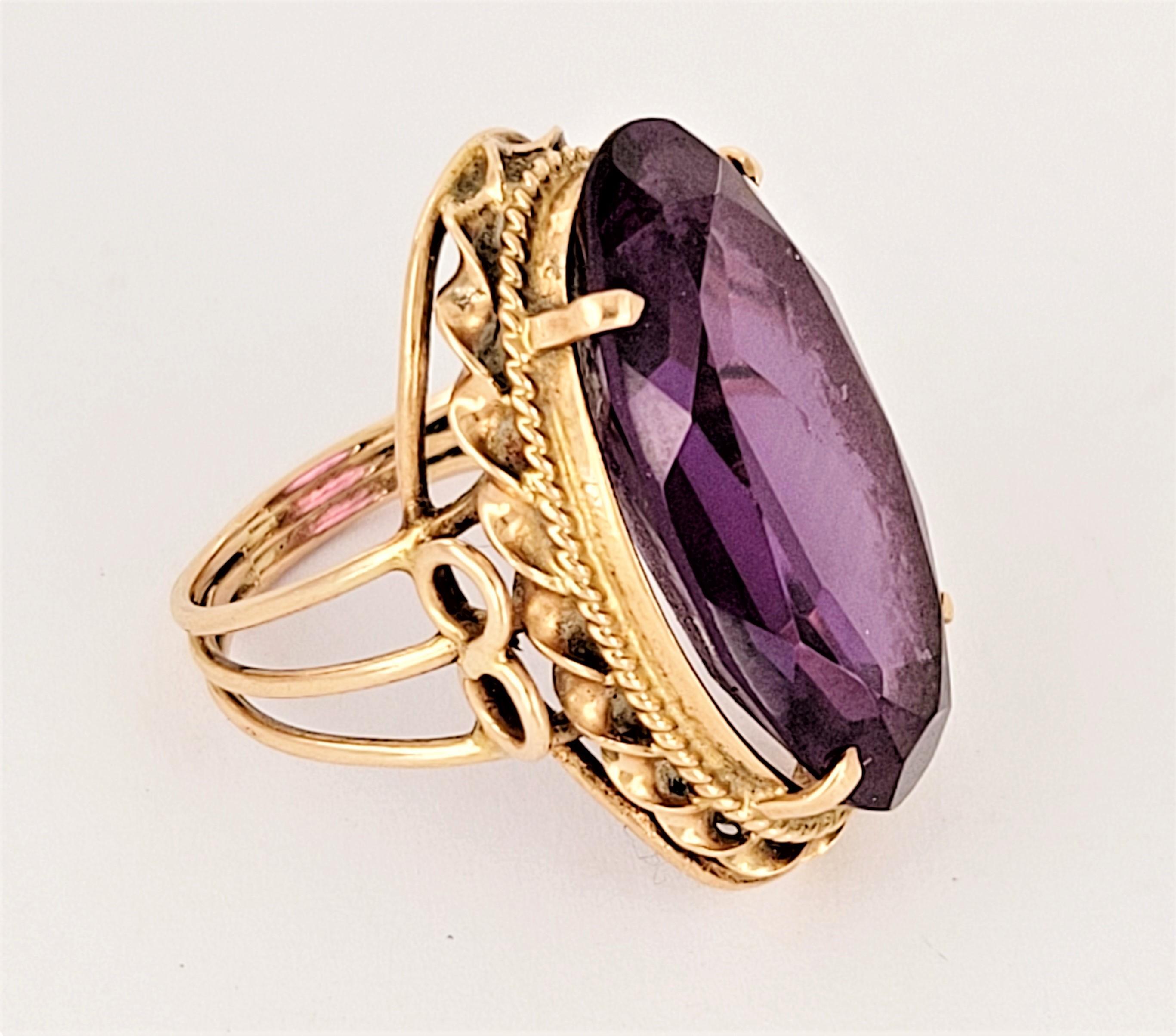 Vintage Amethyst Statement Ring In Excellent Condition For Sale In New York, NY