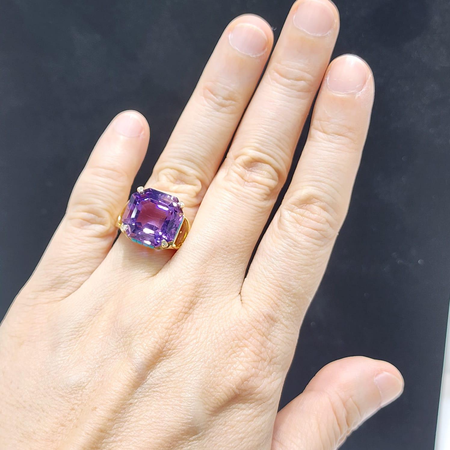 Vintage Amethyst Turquoise and Citrine Ring in 14 Karat Yellow Gold In New Condition In Hong Kong, HK