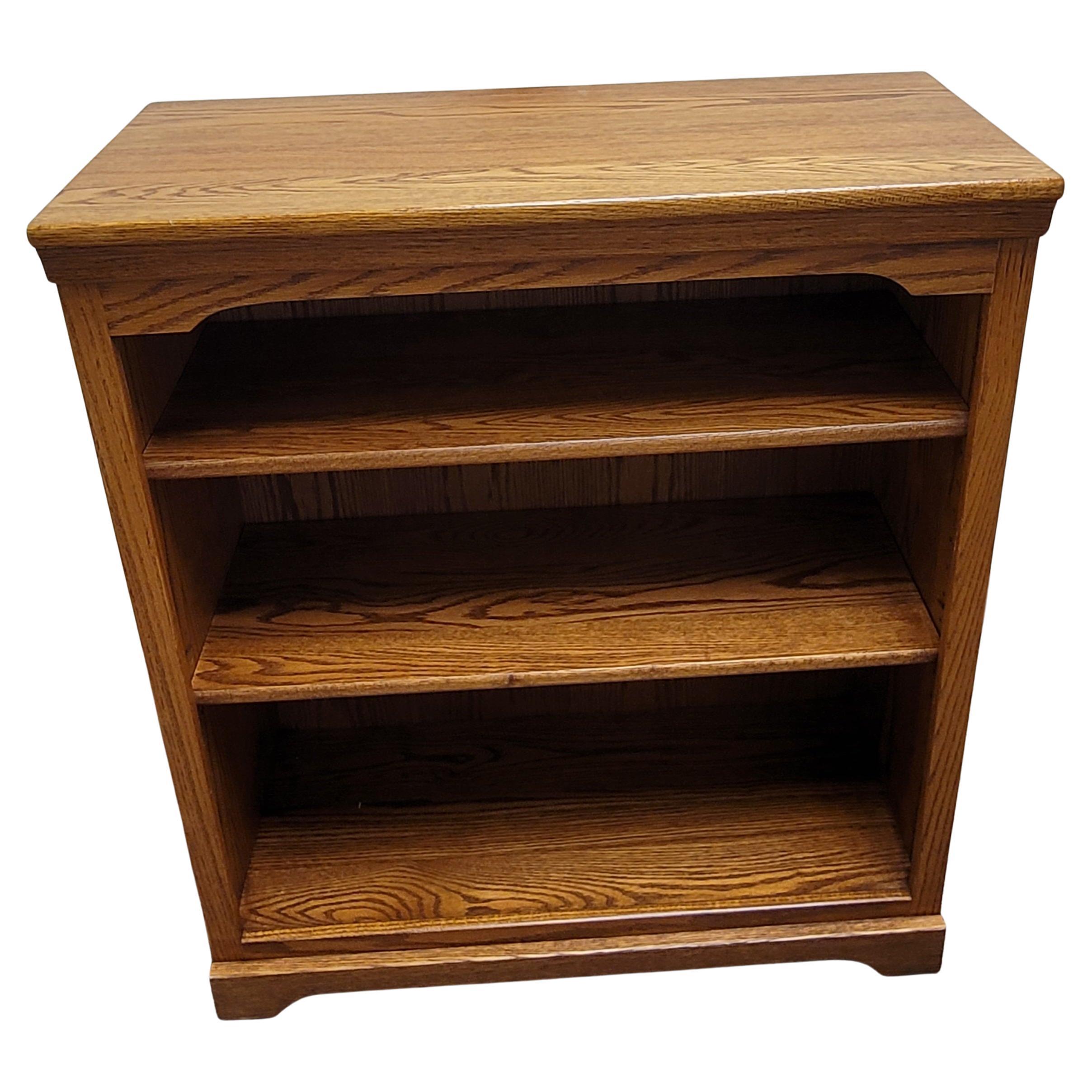 Vintage Amish Crafted Solid Oak Short Bookcase with two adjustable shelves with wood backing. Very Solid construction and in great condition.
Measures 30.75