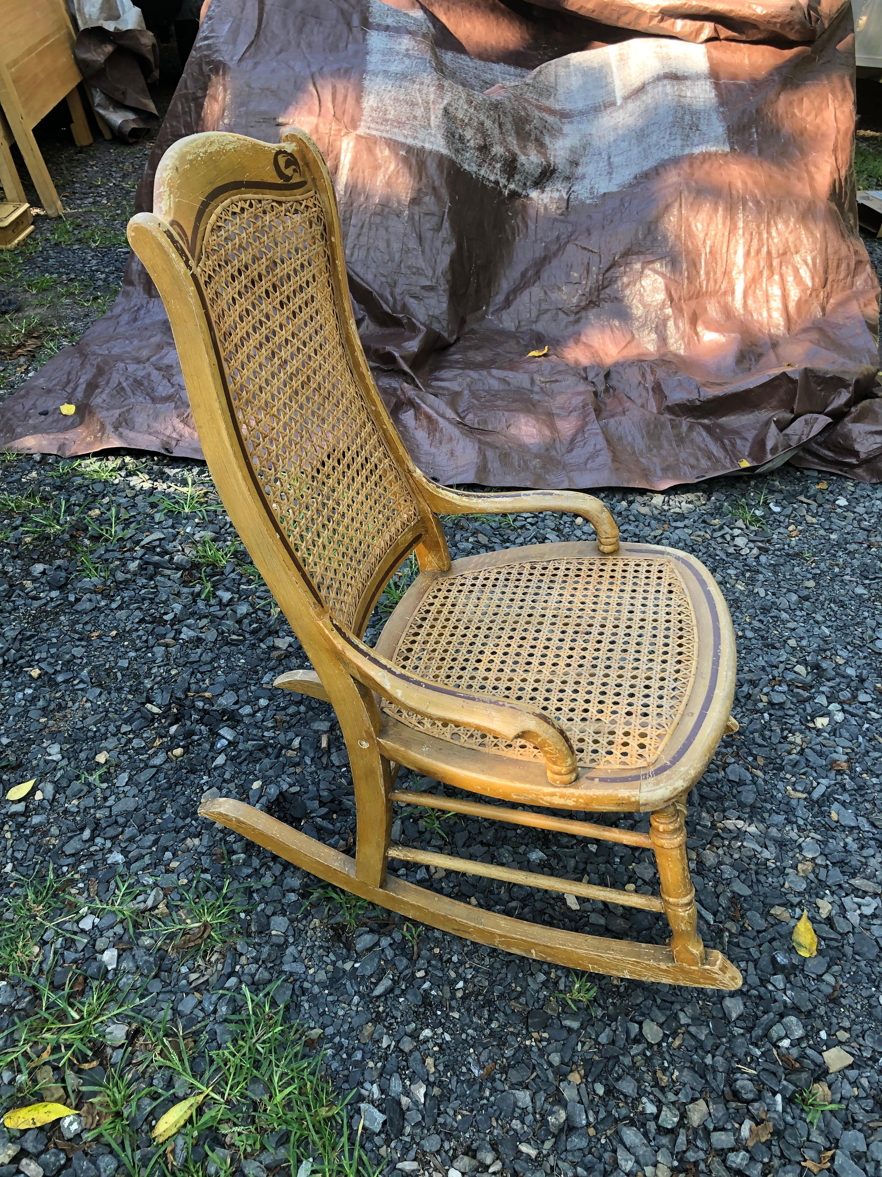 American Vintage Amish Made Country Rocking Chair For Sale
