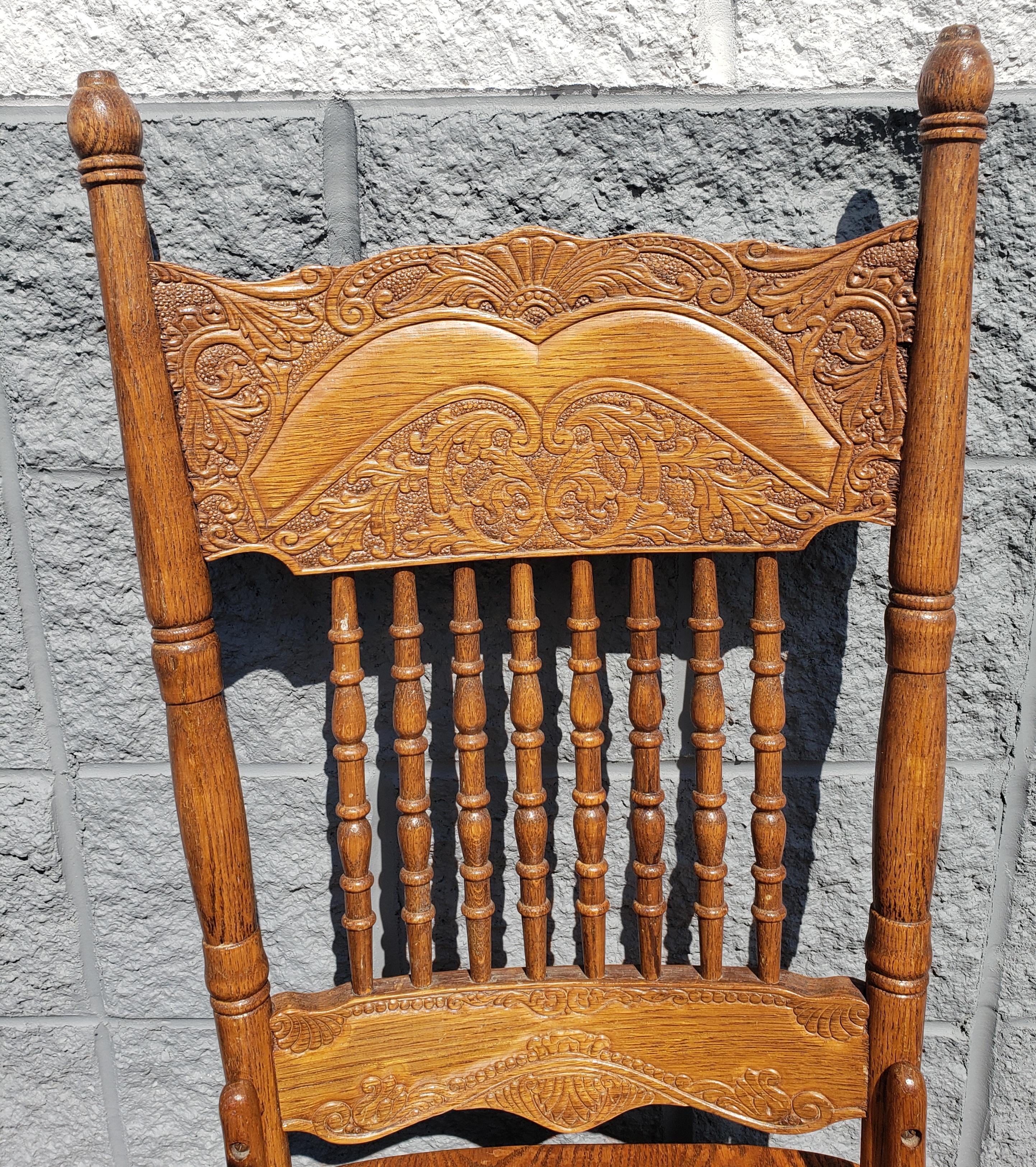 Set of 3 Vintage Amish Oak Country Pressed Back Spindle Chairs 2