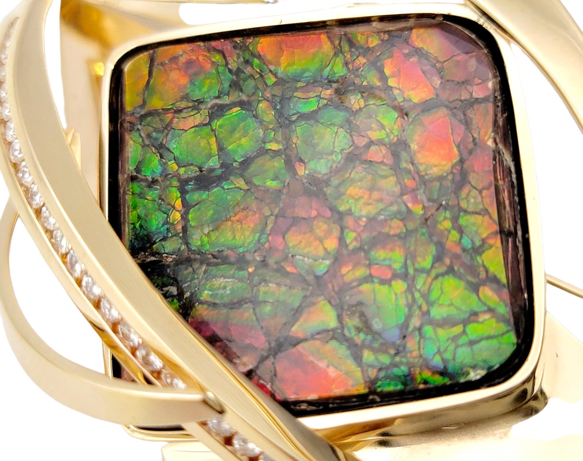 Vintage Ammolite Cabochon Brooch with Diamonds in 14 Karat Yellow Gold In Good Condition For Sale In Scottsdale, AZ