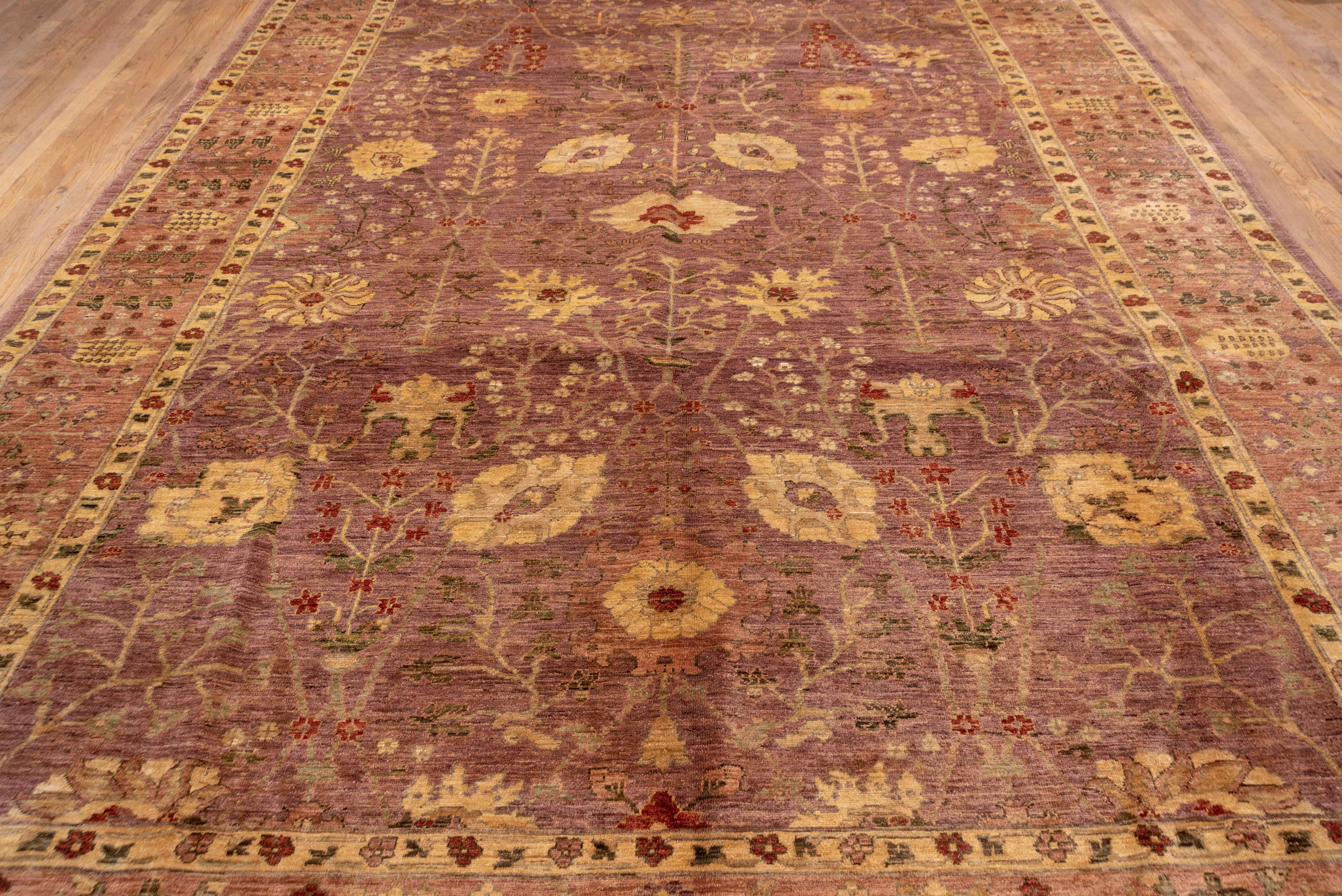 Vintage Amritzar Teppich Rose Pflaume Feld mit Elfenbein Floral Baum Design im Angebot 2