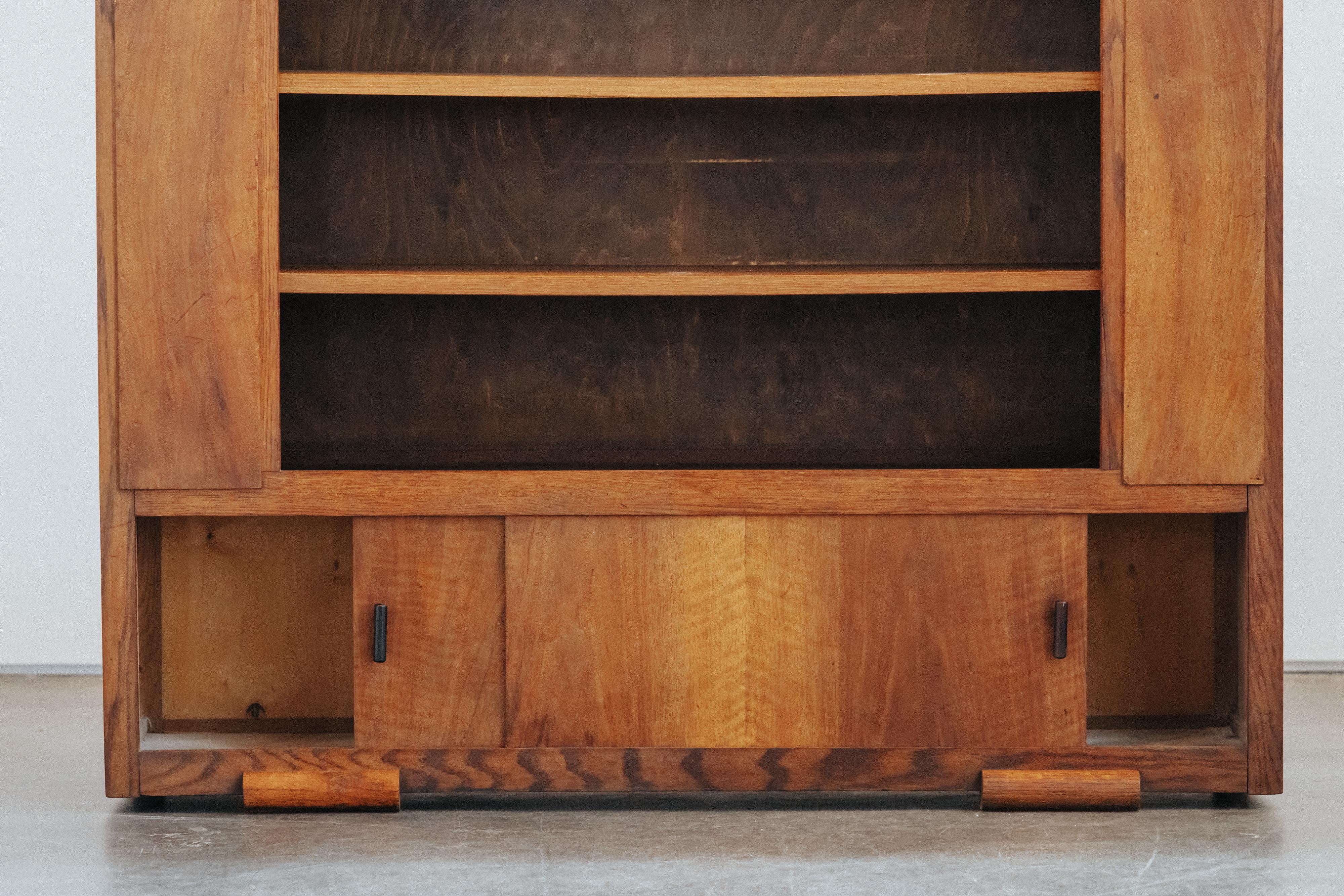 Vintage Amsterdam School Cabinet From The Netherlands, Circa 1940 en vente 1