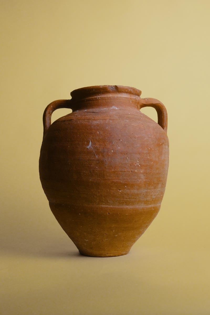Olla de barro de Anatolia Tallado a mano en venta