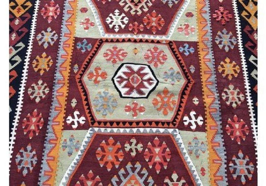Vintage Anatolian Kilim 2.44m X 1.54m (20. Jahrhundert) im Angebot