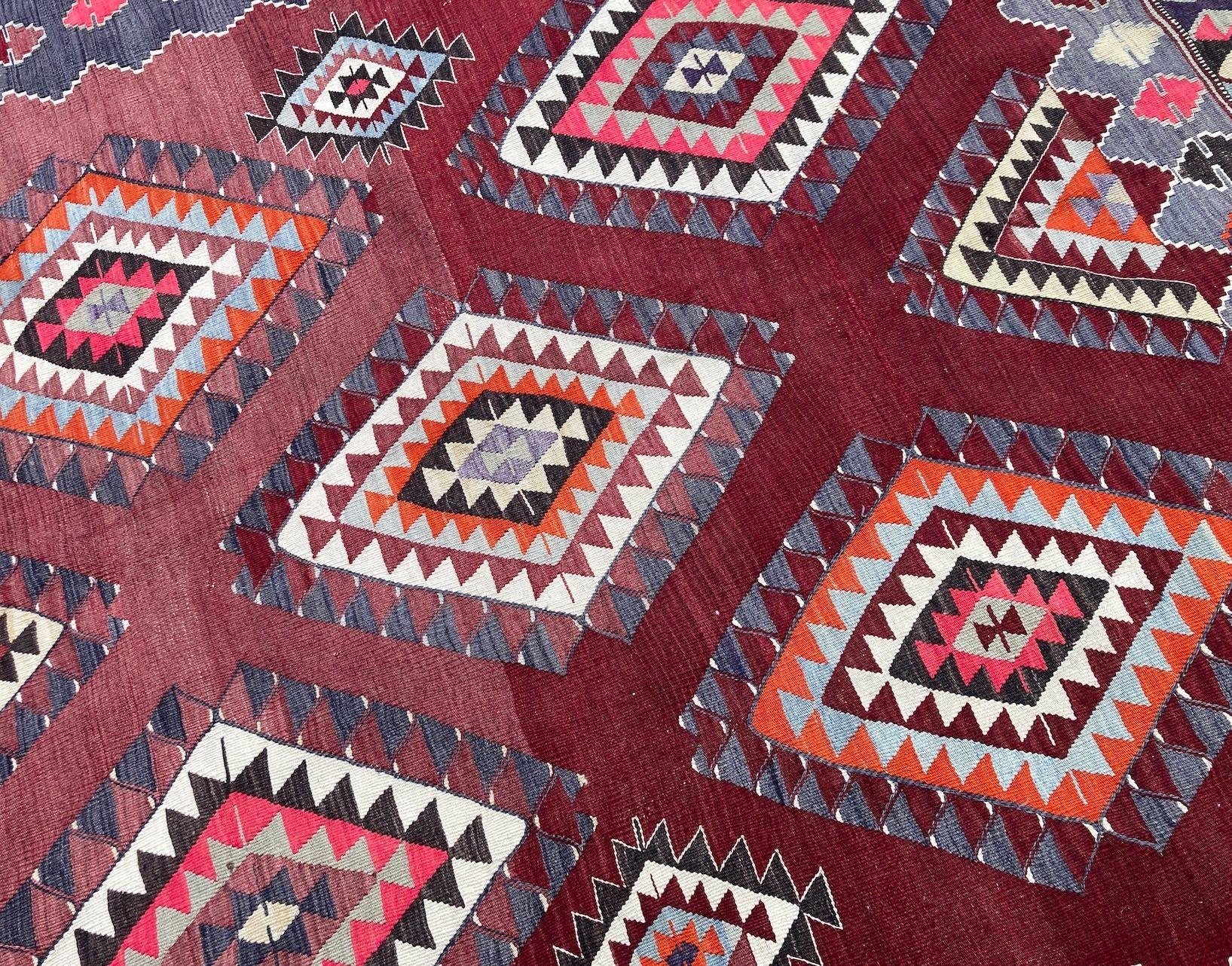 Vintage Anatolian Kilim 2.50m x 1.70m For Sale 5