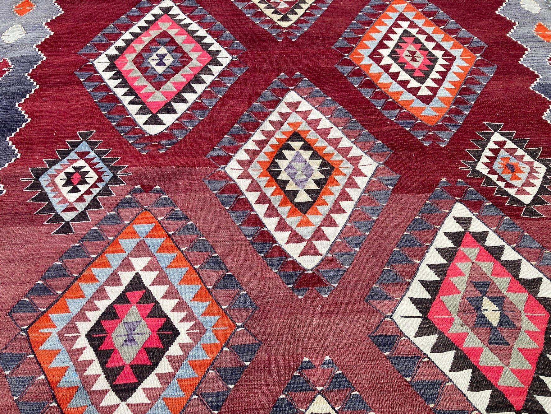Vintage Anatolian Kilim 2.50m x 1.70m For Sale 2