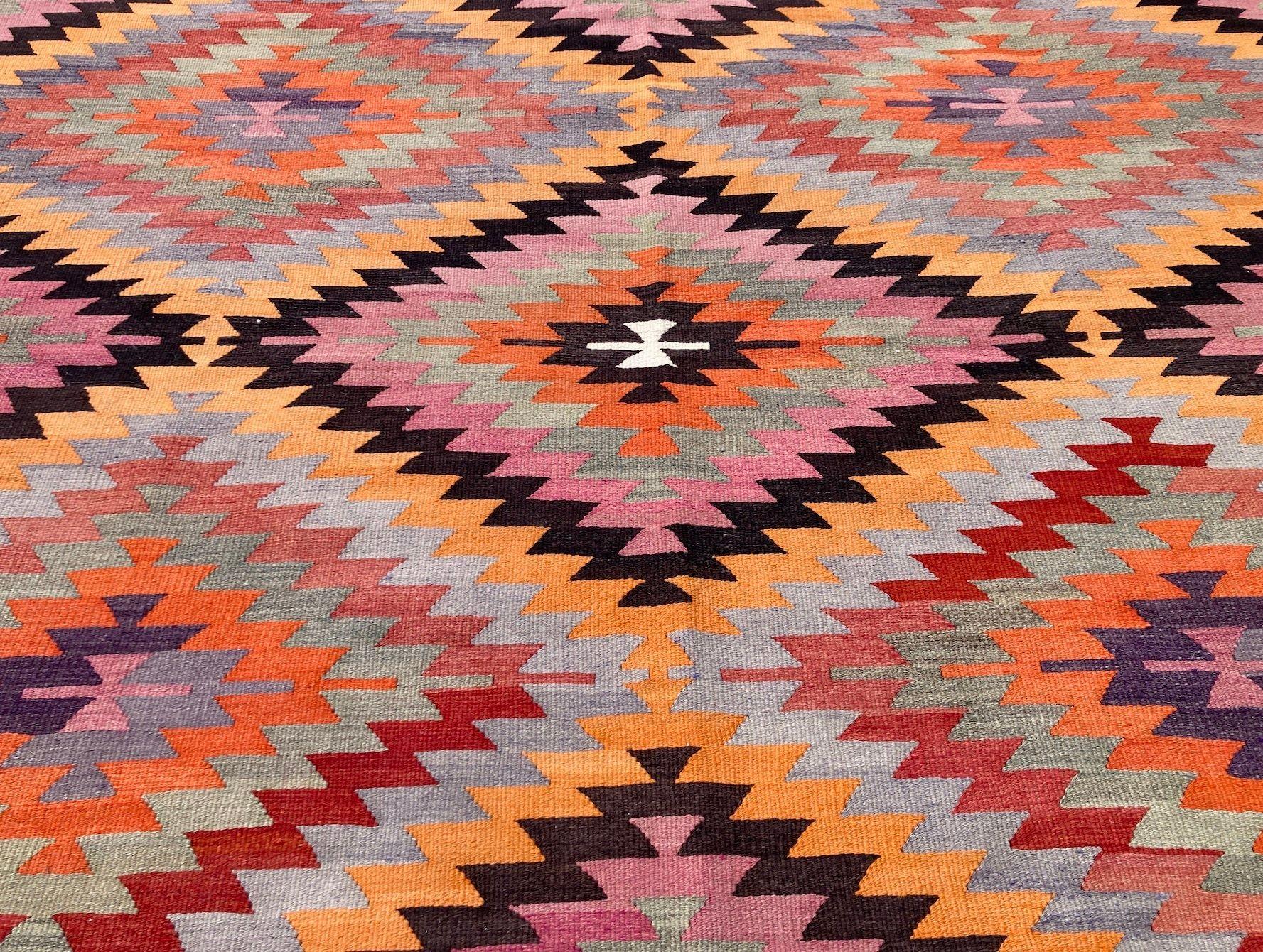 Vintage Anatolischer Kelim 2,75m x 1,97m im Angebot 2