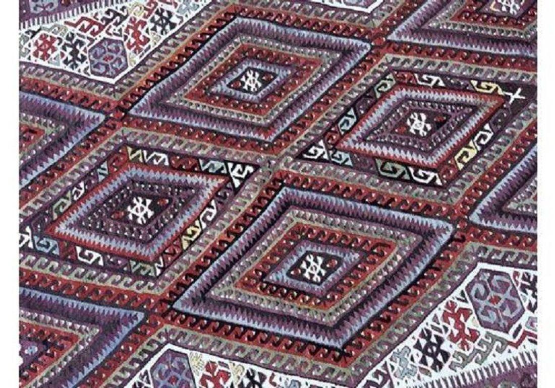 Wool Vintage Anatolian Kilim 2.97m x 1.57m For Sale