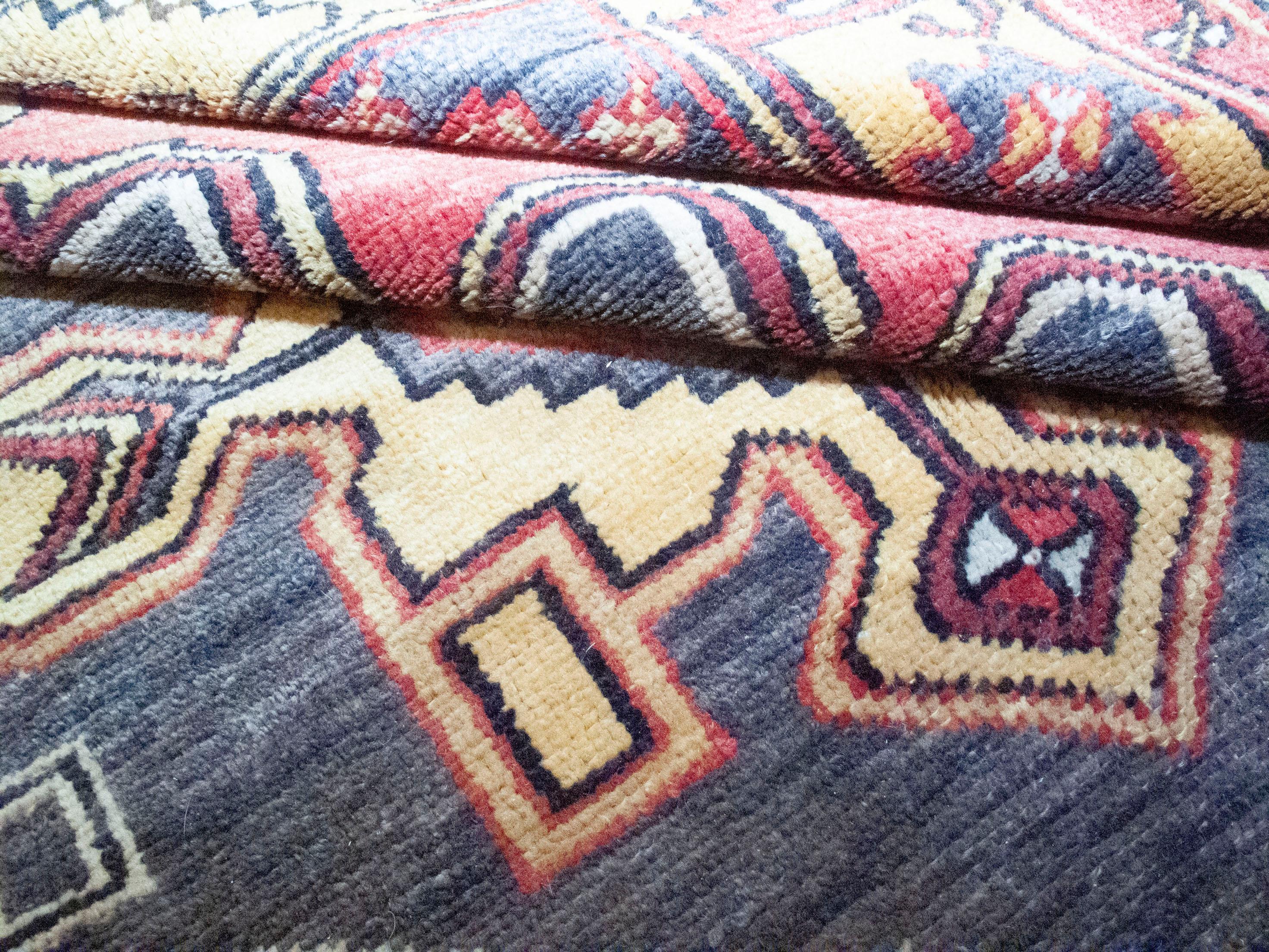 Vintage Anatolisch-Oushak Galerie Größe Teppich Läufer 5'3 x 12'7 (20. Jahrhundert) im Angebot