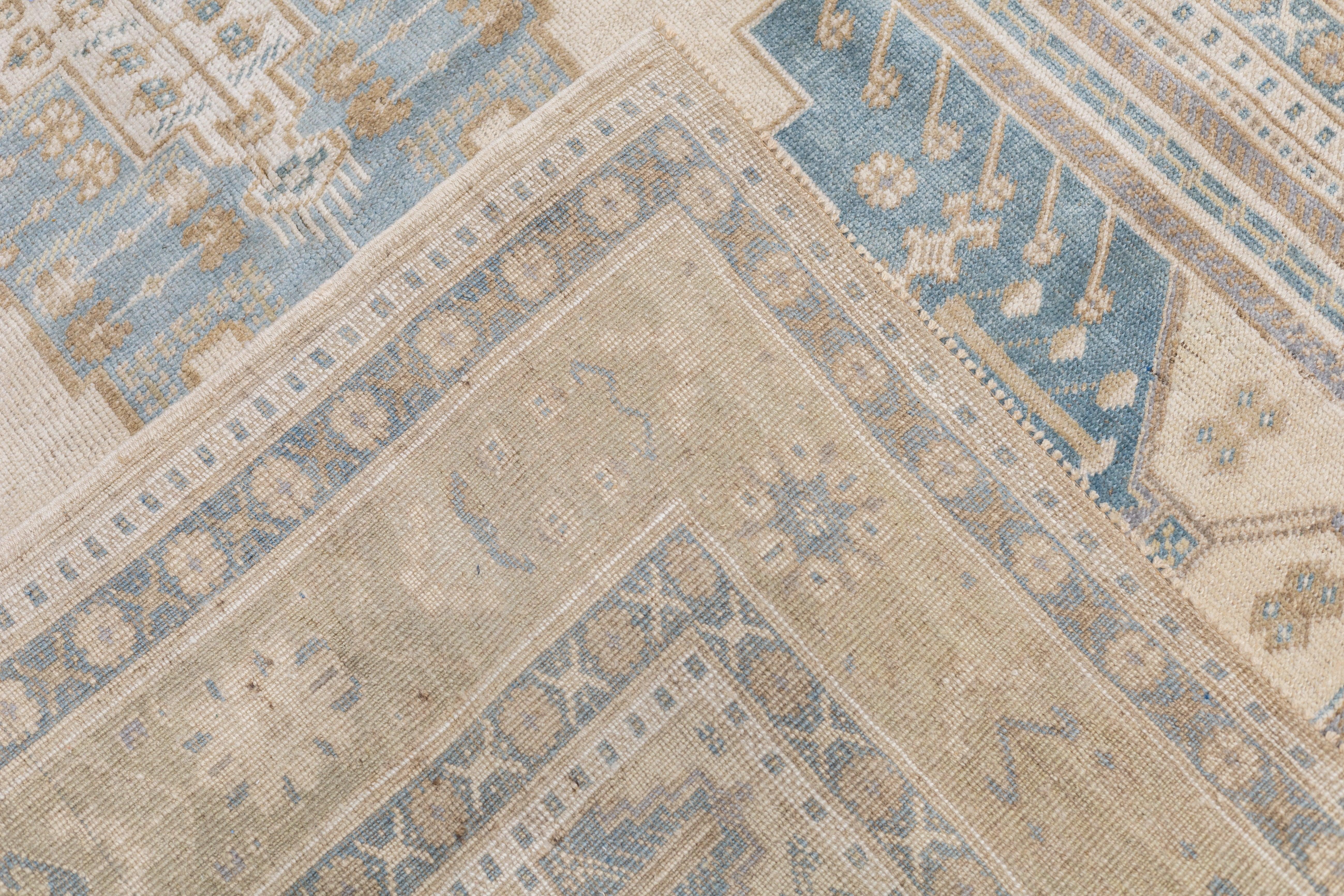 Vintage Anatolian Rug 5'11'' x 11'6'' For Sale 8