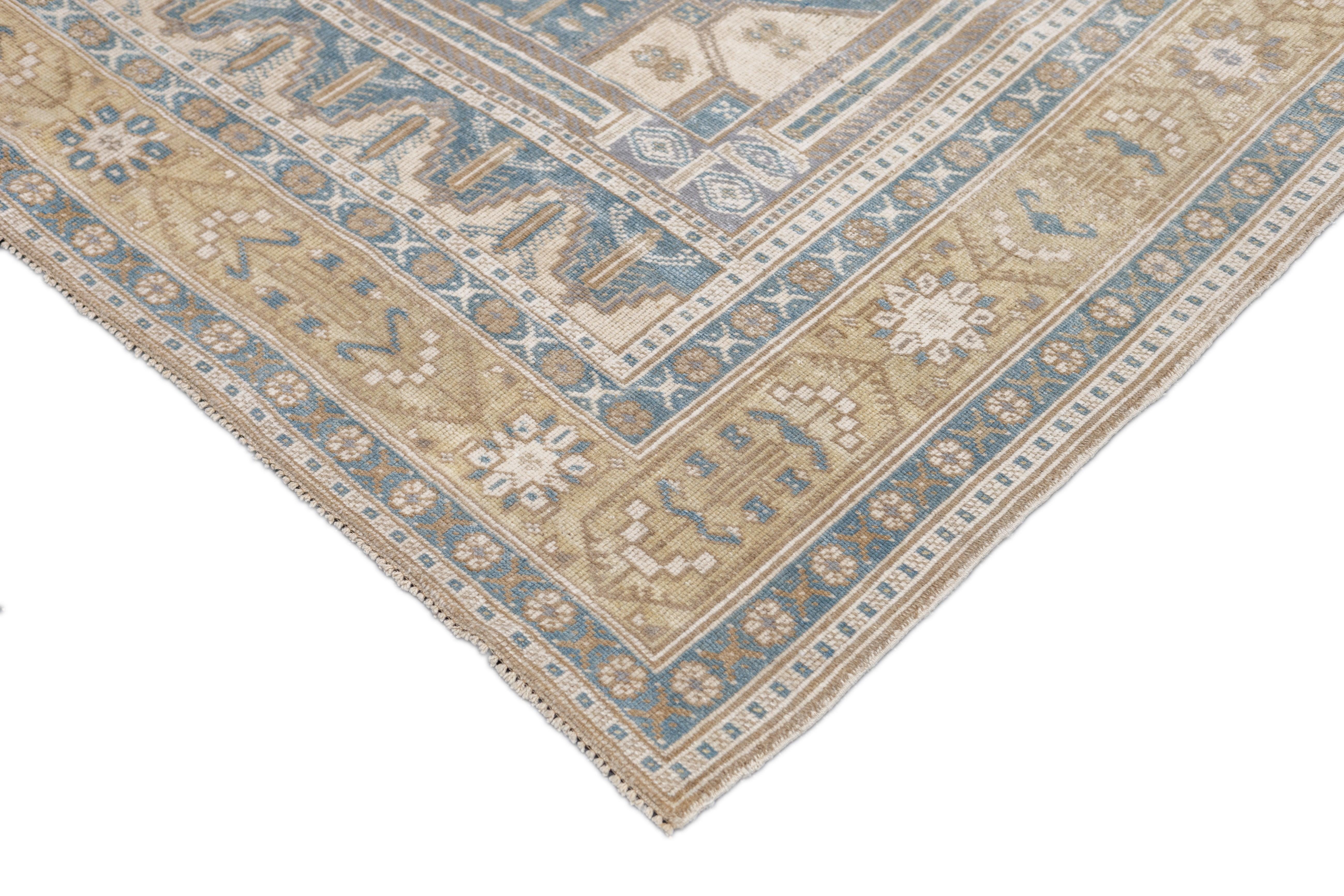 Vintage Anatolian Rug 5'11'' x 11'6'' In Good Condition For Sale In New York, NY