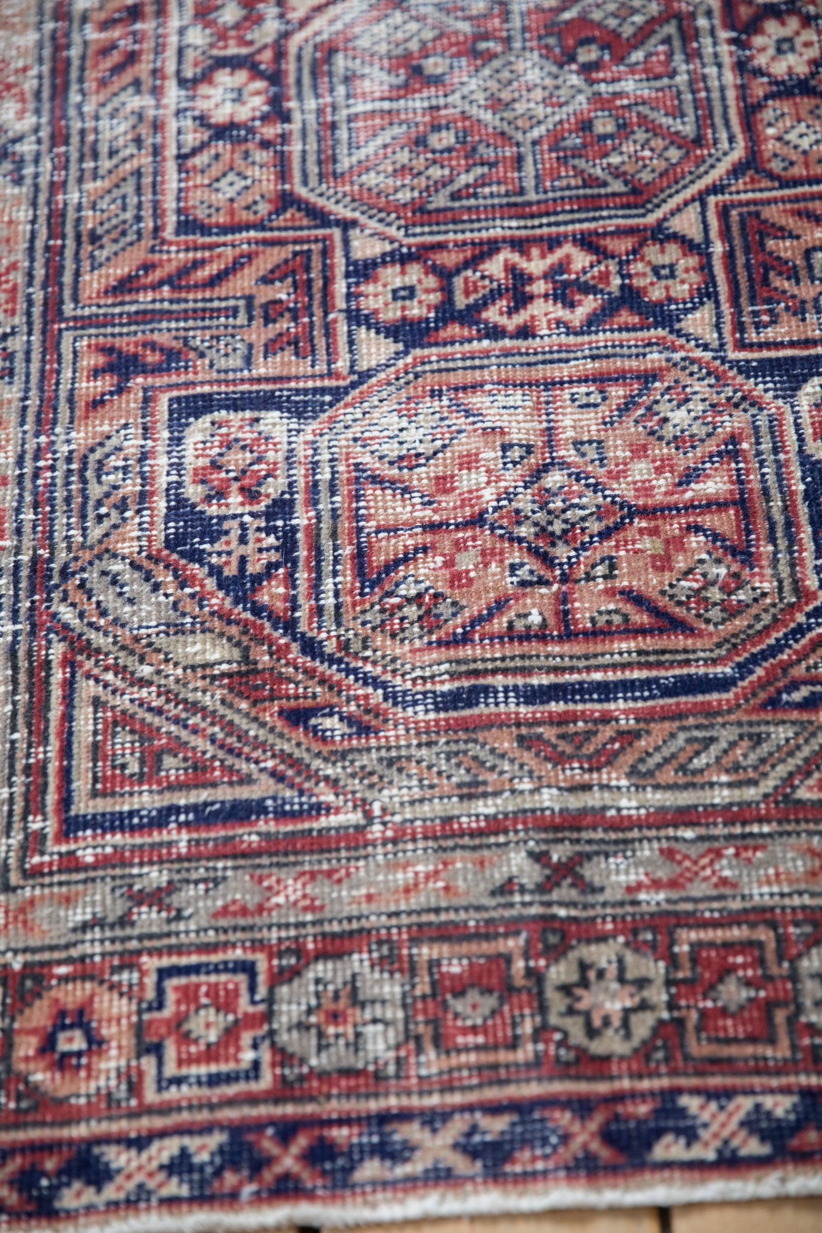 Vintage Anatolian Rug Runner im Zustand „Relativ gut“ im Angebot in Katonah, NY