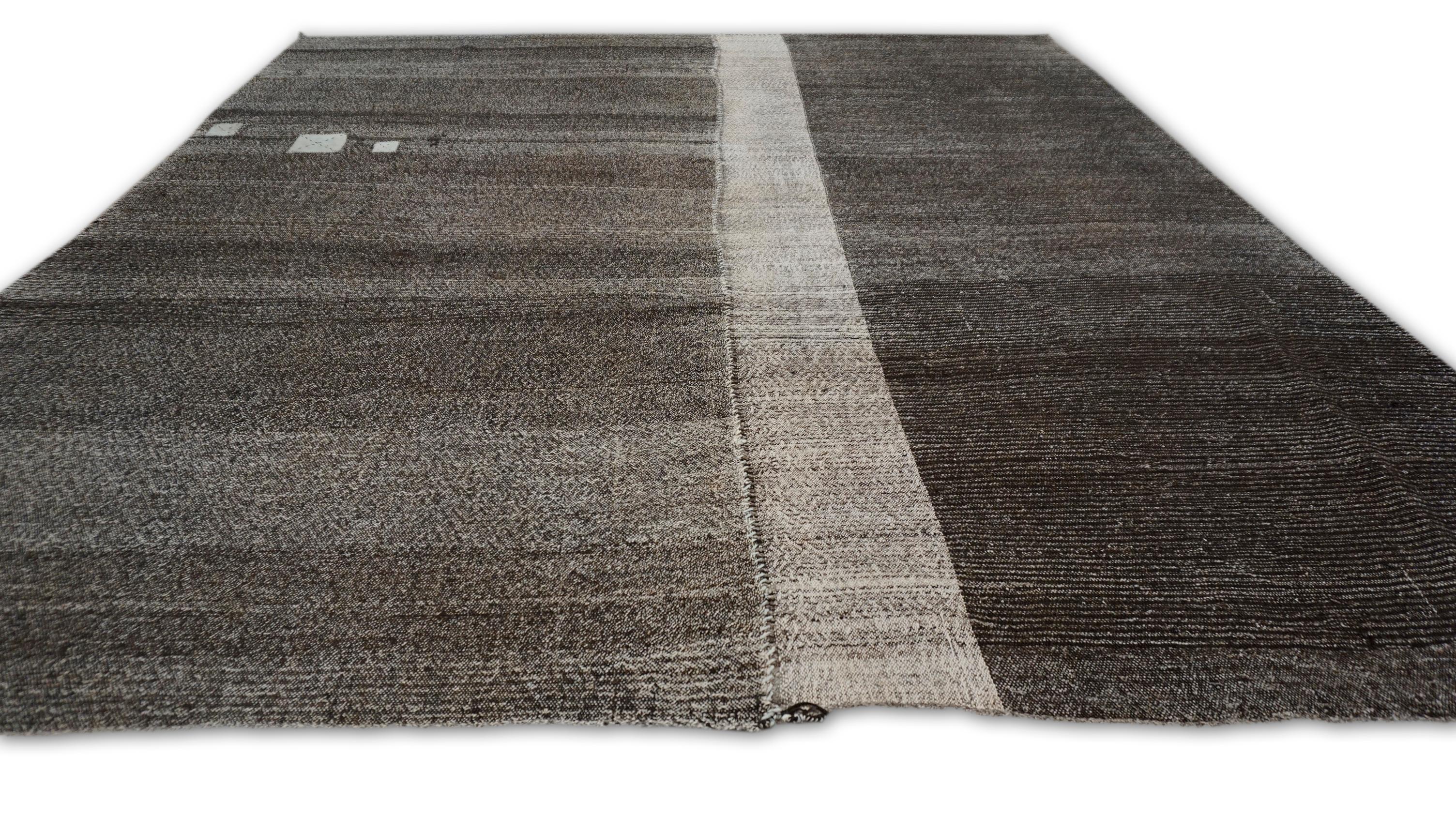 Vintage Anatolische Zelt Ziege Haar Kelim  8′11″ × 9′6″ (Moderne) im Angebot