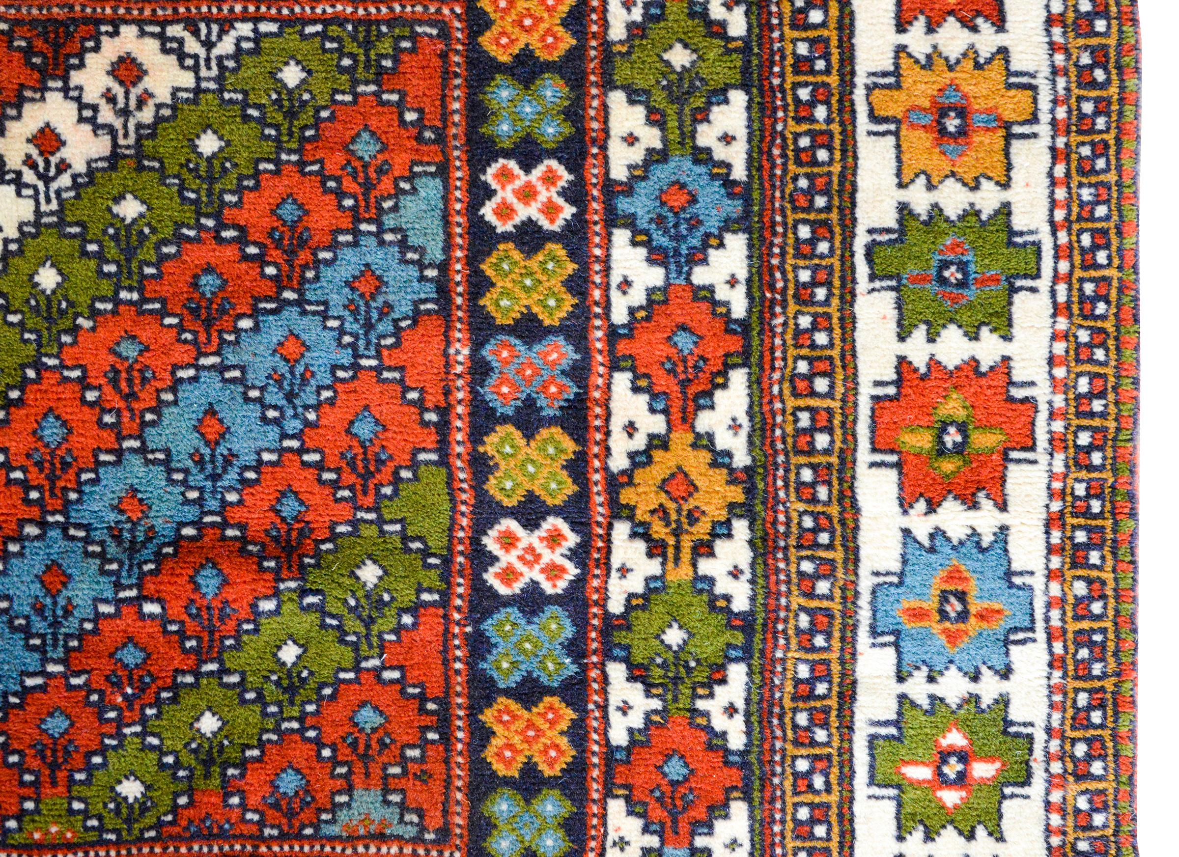 Anatolischer türkischer Vintage-Teppich (20. Jahrhundert) im Angebot