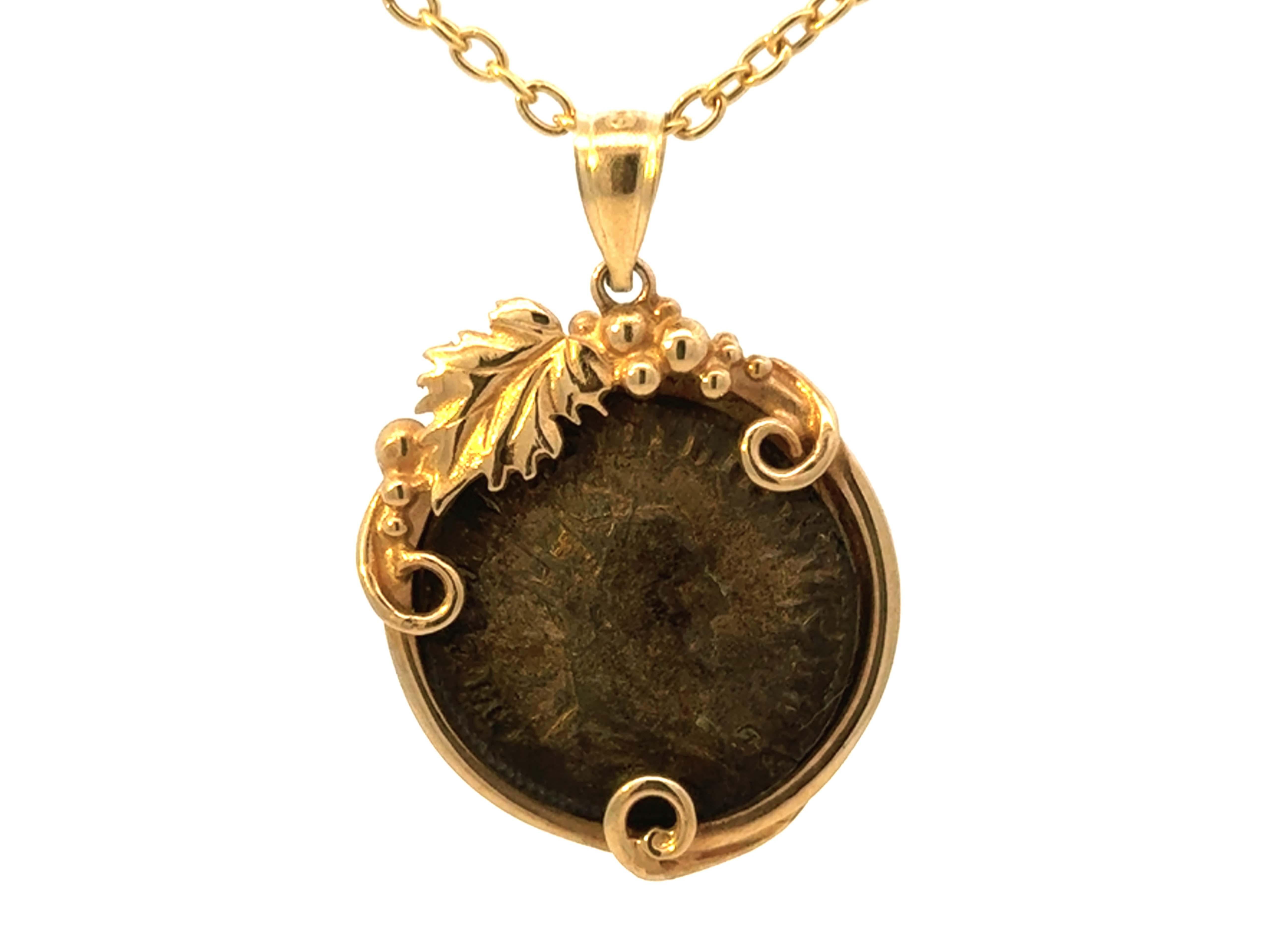 Montre Vine Vieille pièce romaine ancienne en or jaune 14 carats en vente 4
