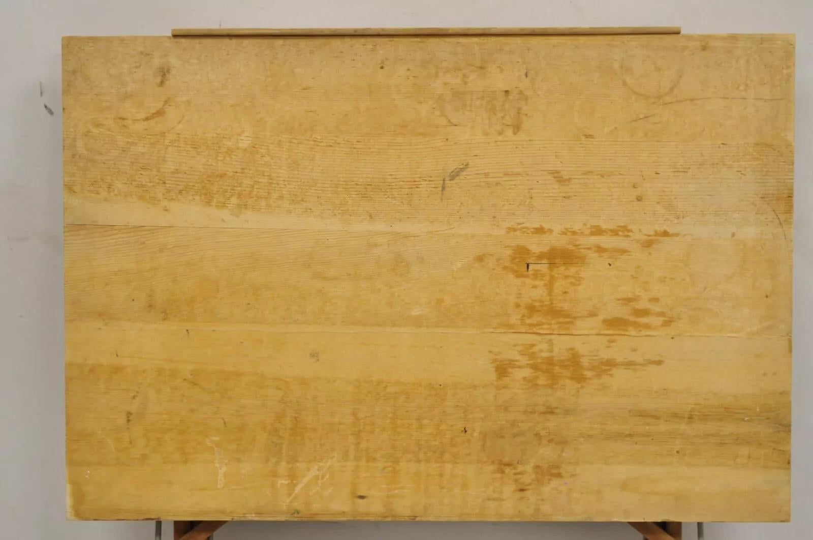 20ième siècle Table d'écriture Anco Bilt Folding Industrial Drafting Table en vente