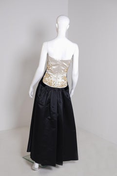 Elegantes Vintage-Abendkleid mit Steinen, Vintage