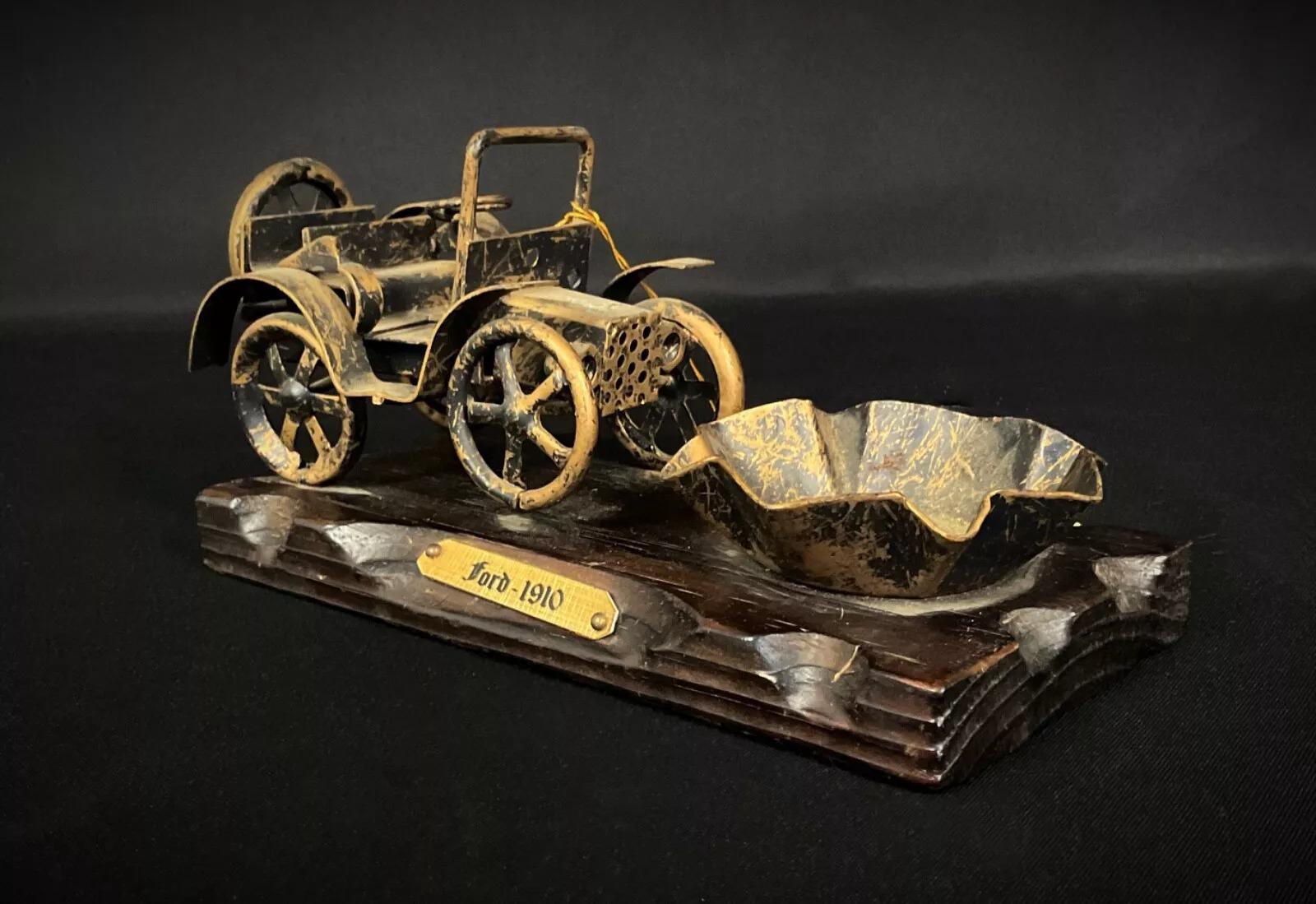 Escultura metálica Ford de 1910, vintage y rara, sobre base de madera, de Ferroantic - 2Y368 en venta 1