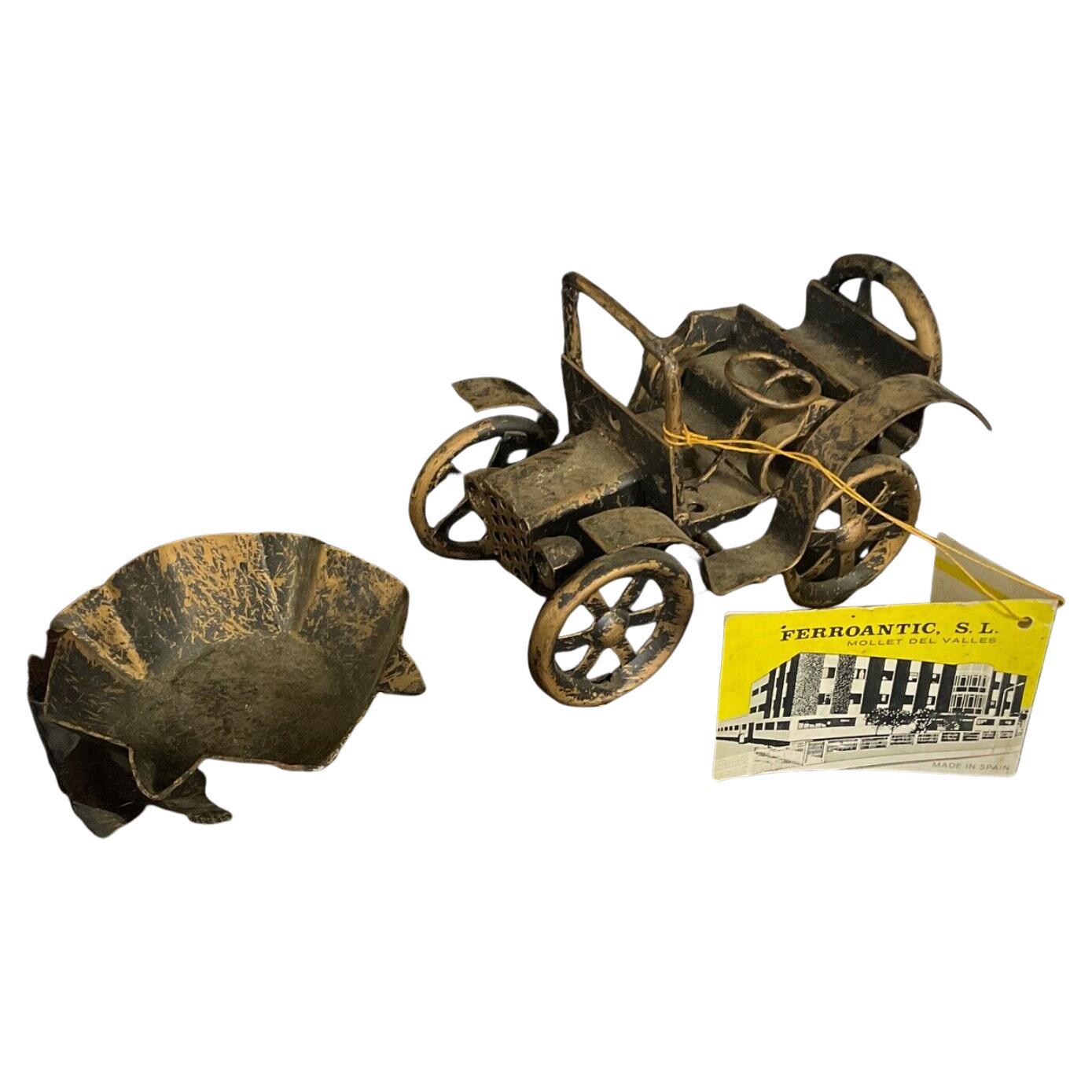Escultura metálica Ford de 1910, vintage y rara, sobre base de madera, de Ferroantic - 2Y368 en venta