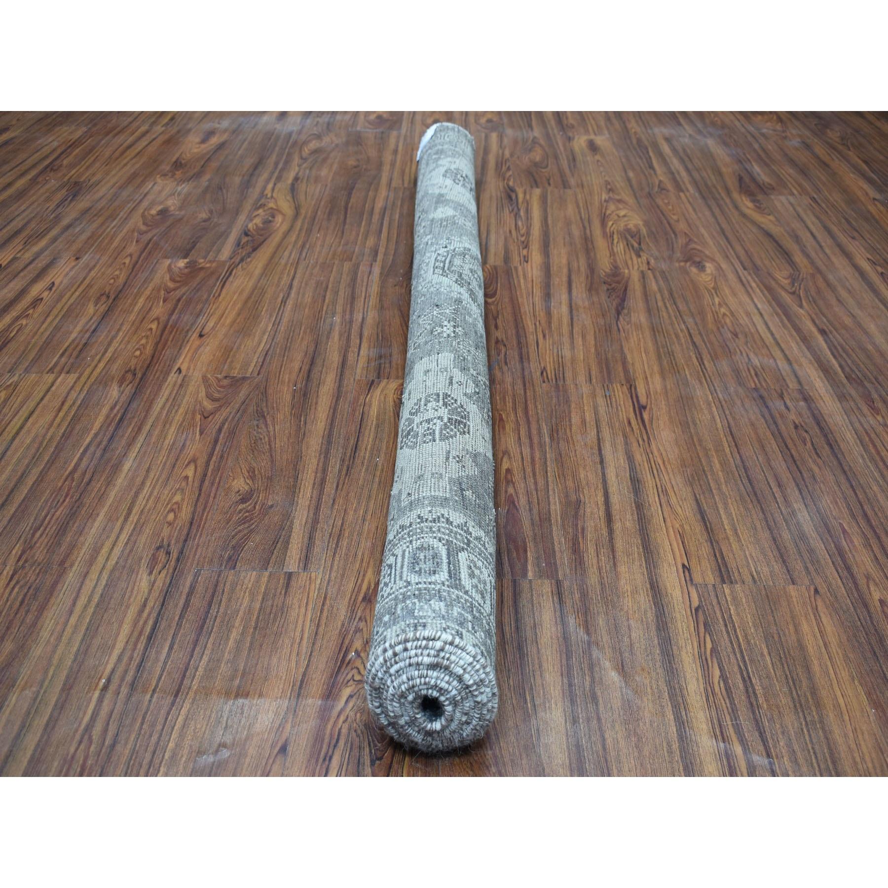 Alfombra Bohemia Persa Shiraz Anudada a Mano En Colores Antiguos Y Desgastados Anudado a mano en venta