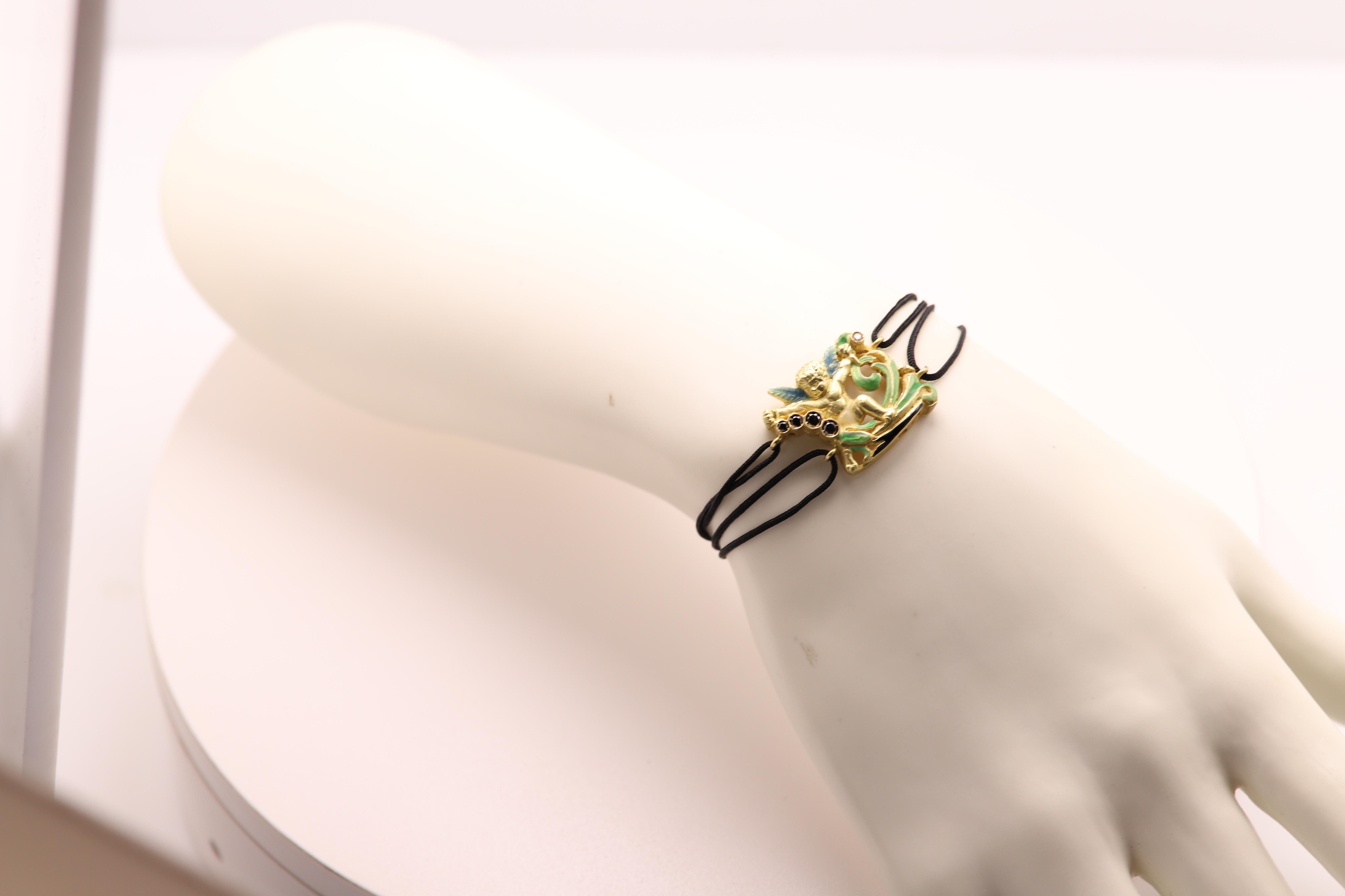 Bracelet ange en or jaune 18 carats, émail et diamants, style nouveau 1910 en vente 3