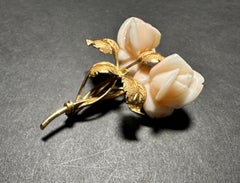 Vintage Angel Skin Coral and 18K Pin Brooch