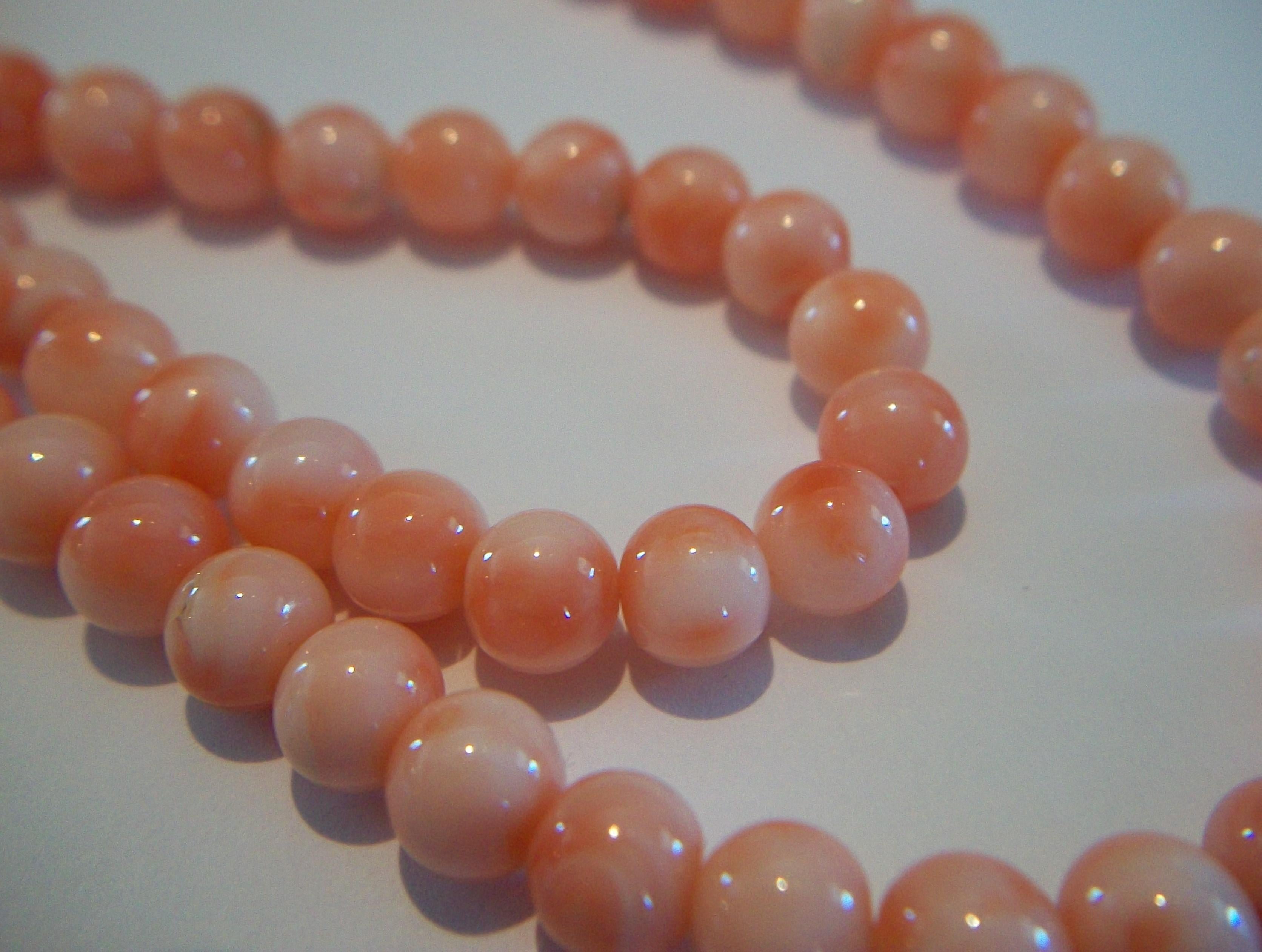 Collana vintage di perle di corallo a pelle d'angelo - Lunghezza 16,3/4