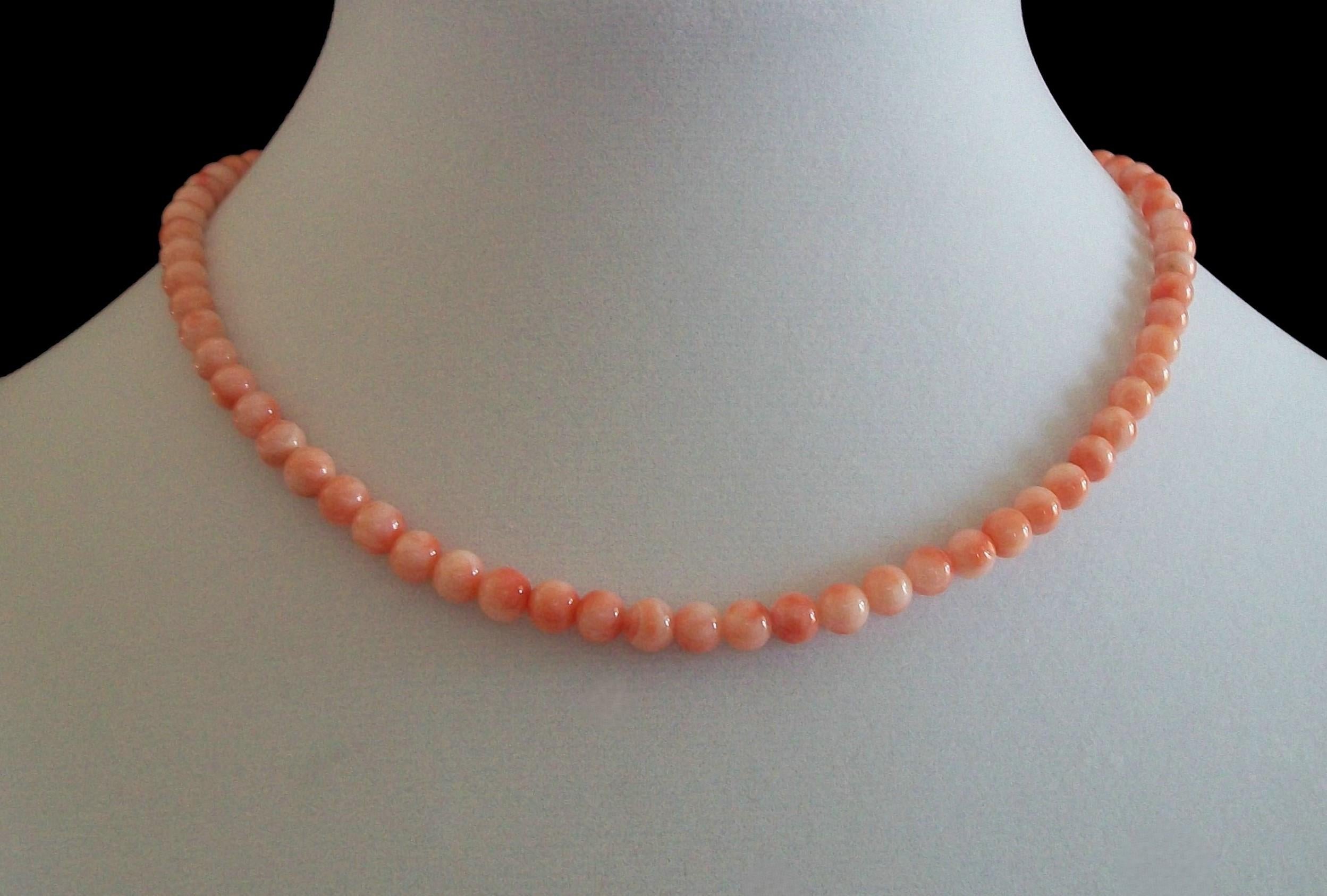 Collana vintage di perle di corallo a pelle d'angelo - Lunghezza 16,3/4