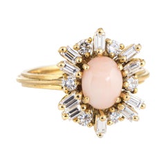 Vintage Angel Skin Coral Diamond Ring 18 Karat Gold Cocktail Jewelry Estate
