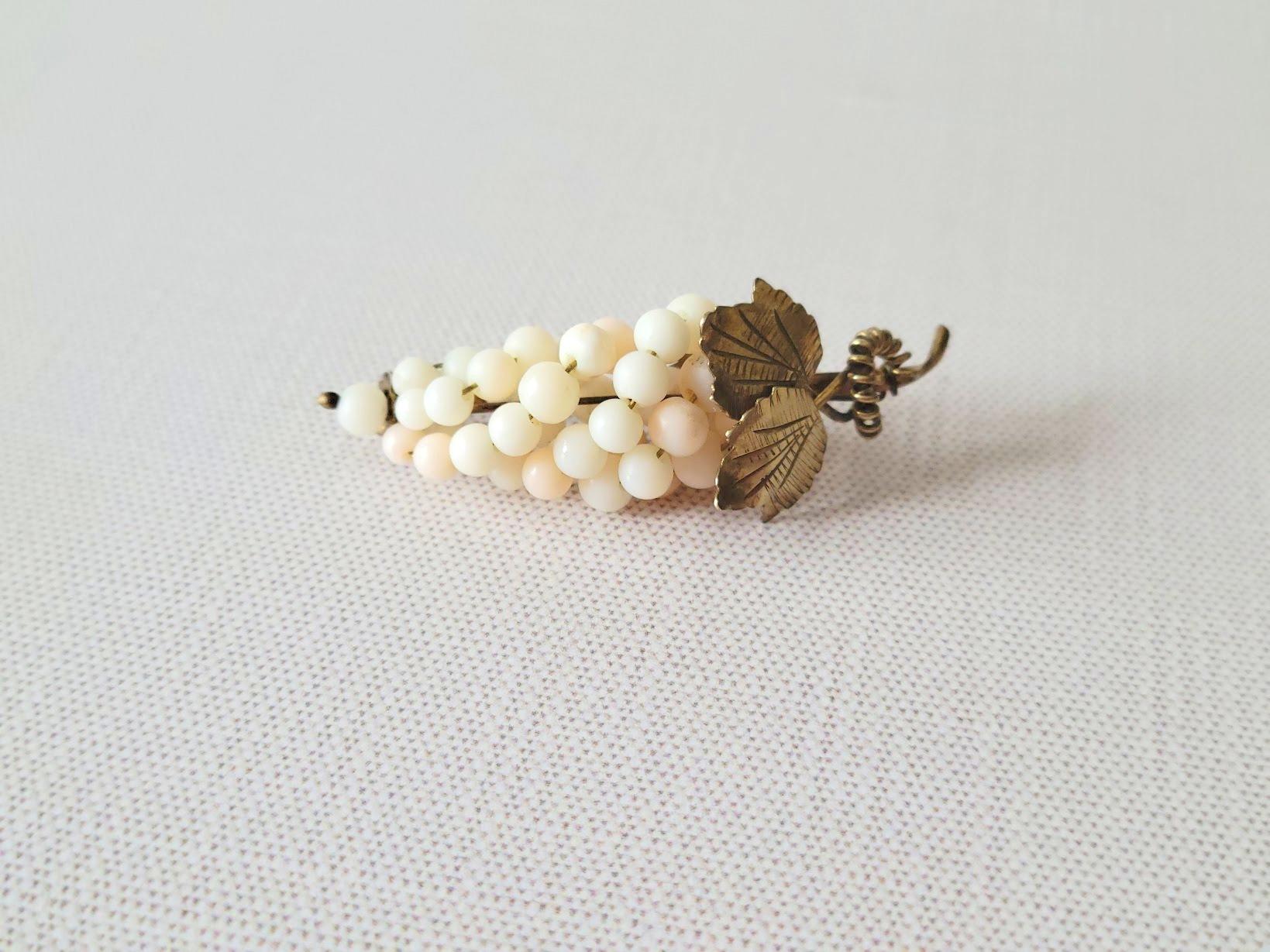 Women's Vintage Angel Skin Coral Grapes Brooch For Sale
