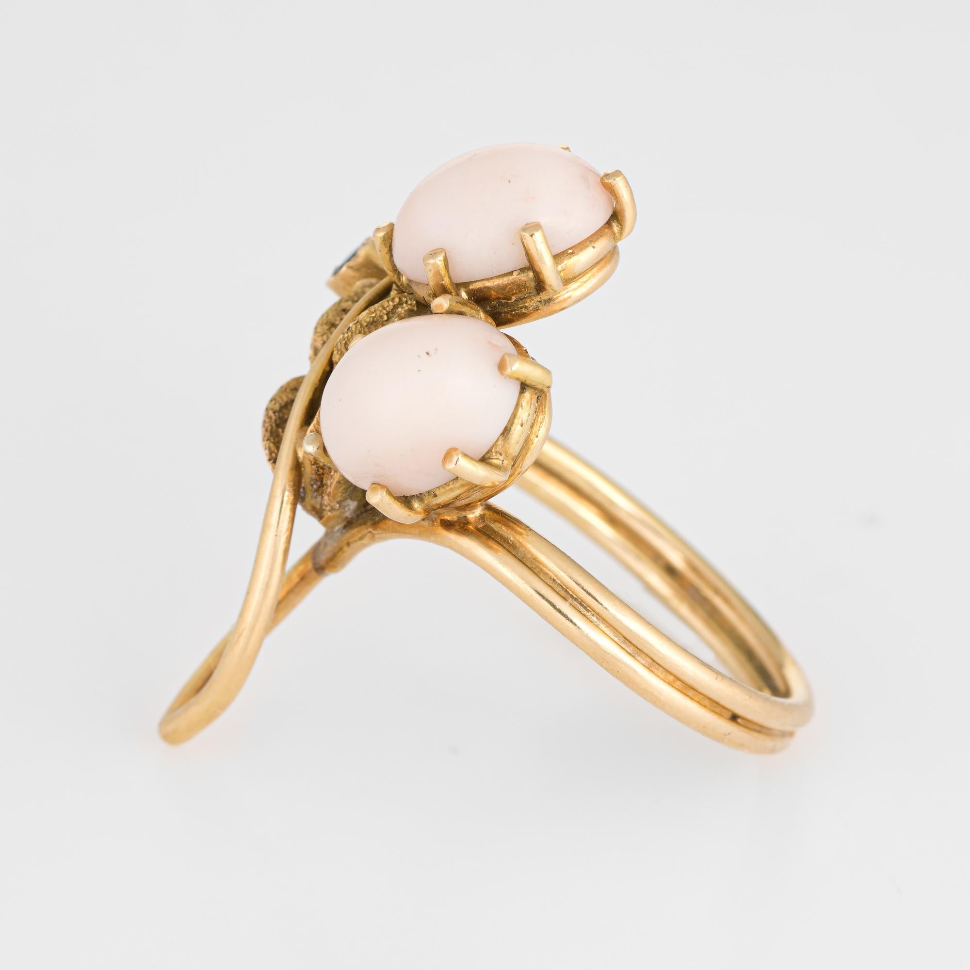 Modern Vintage Angel Skin Coral Ring 14 Karat Gold Sapphire Flower Jewelry Estate