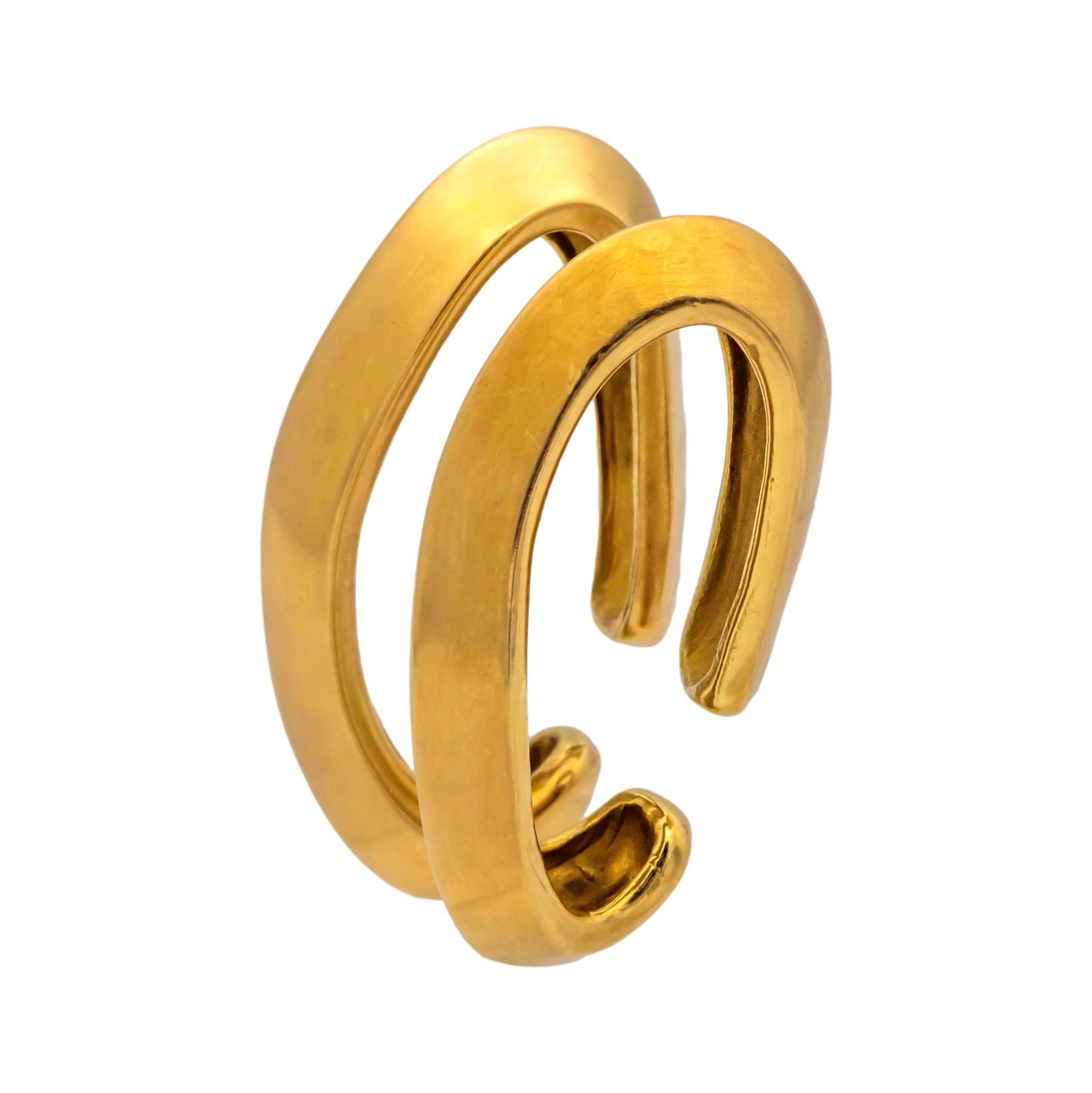 Contemporary Vintage Angela Cummings 18K Yellow Gold Cuffs Earrings Circa 1984