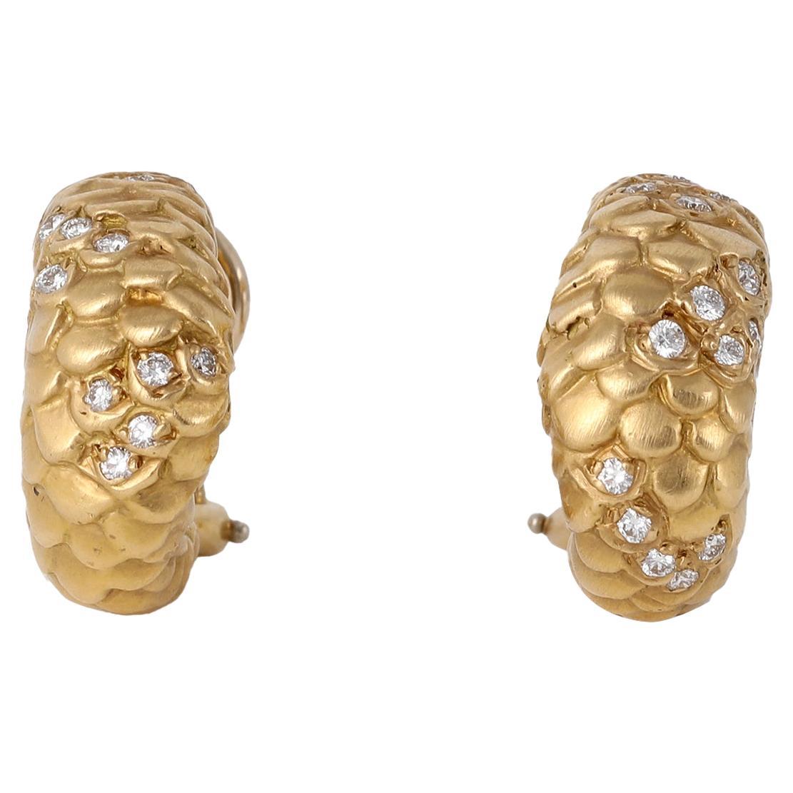 Vintage Angela Cummings Diamond 18k Yellow Gold Sculptural Ear Clip