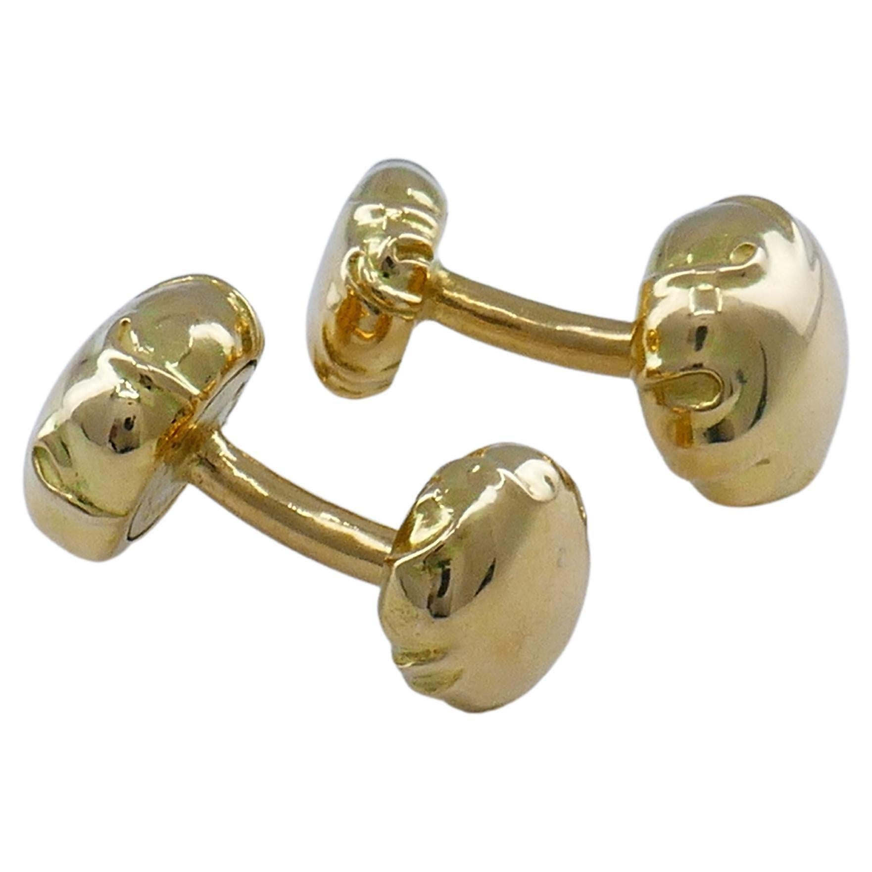 A pair of 18k gold cufflinks by Angela Cummings, designed as classic button cufflinks with Cummings' signature organic approach. 
The tops looks like buttons covered with fabric. The gold perfectly imitates fabric folds. 
These Angela Cummings