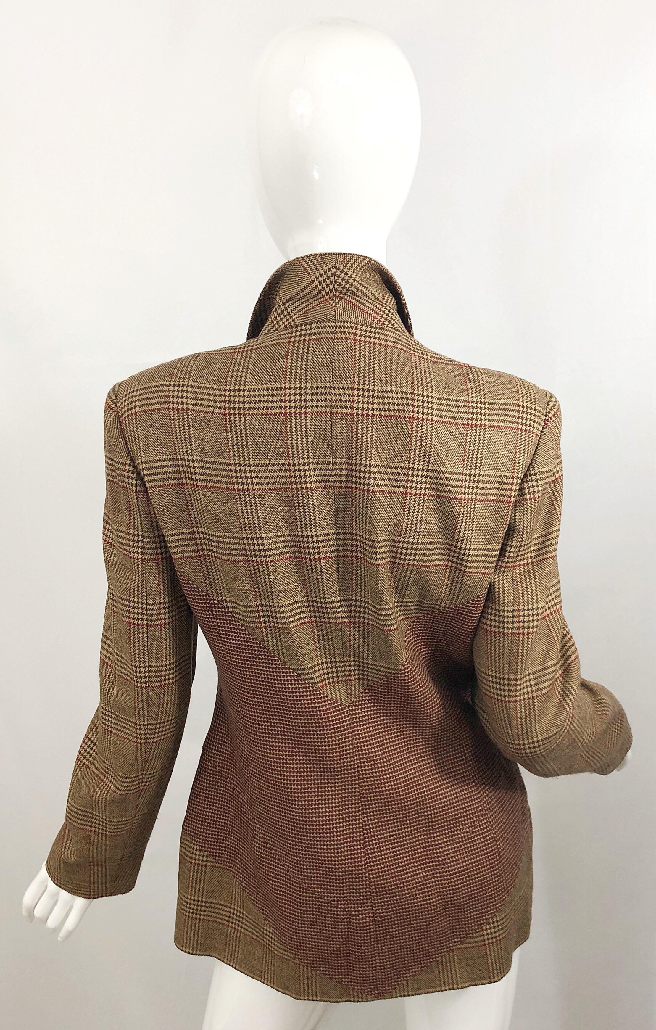 Avant Garde 90s ANGELO TARLAZZI double breasted vintage blazer jacket! Features brown and maroon / burgundy houndstooth and plaid throughout. Flattering and slimming contrasting print at waist. Buttons up the front. Pocket at each side of the hips.
