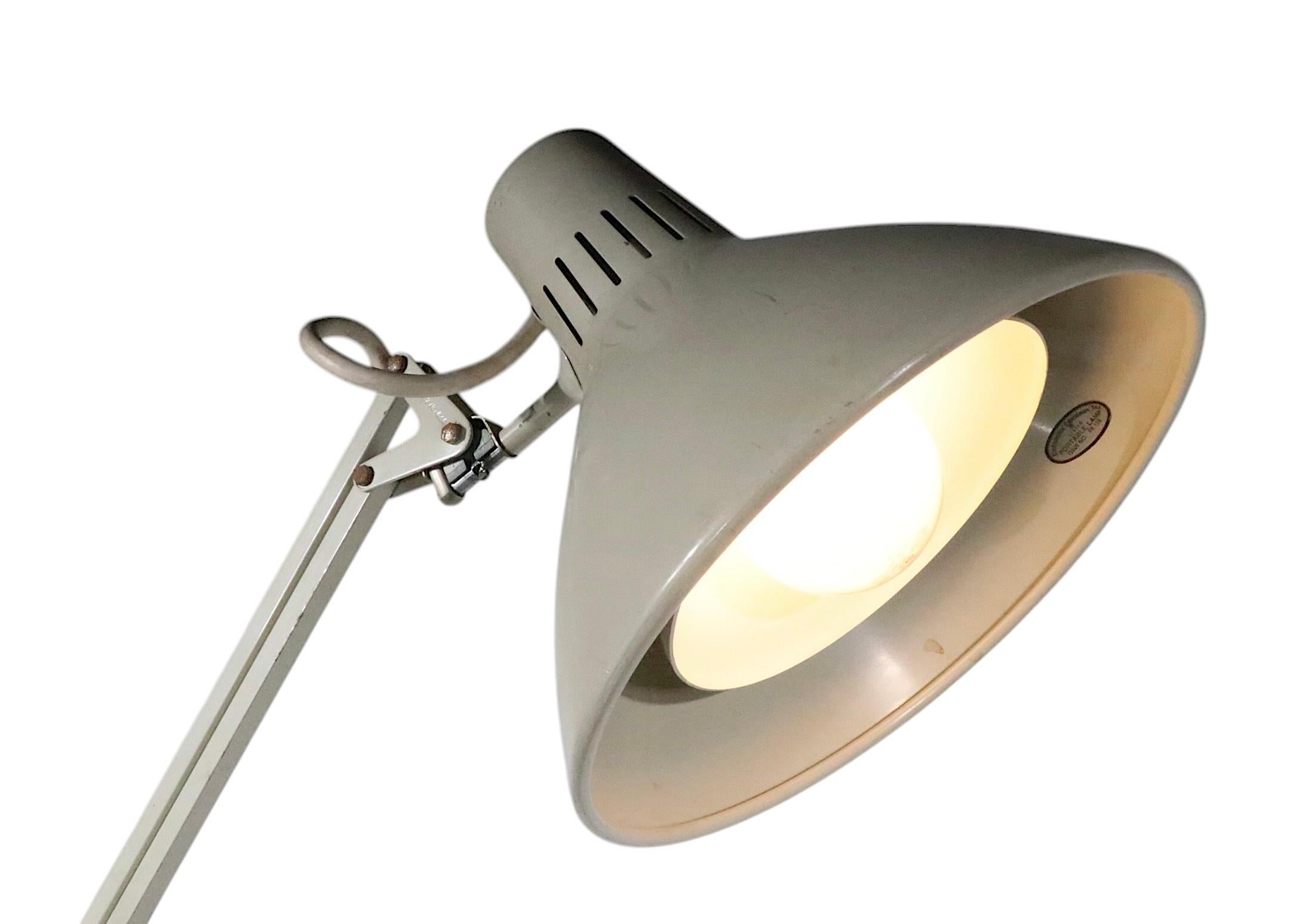 Lampada da tavolo vintage Angle Poise Luxo Architects, anni '60 circa in vendita 1