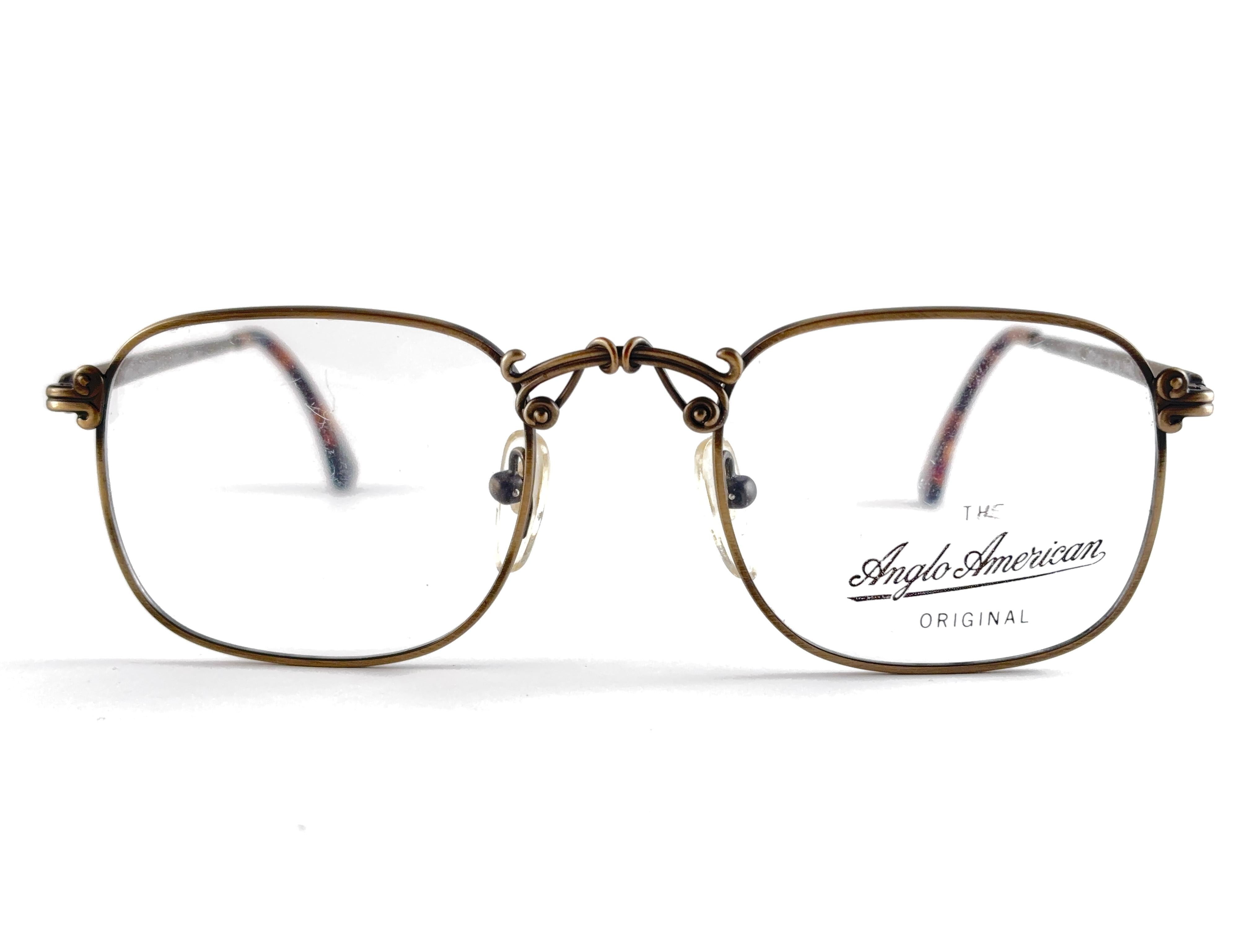 



Vintage Anglo American Eyewear metal frame With Clear Lenses Ready For Your Own 1980'S Sunglasses



This Item Show Minor Sign Of Wear Due To Storage.  

New, Never Worn Or Displayed.






Front                                      13 Cms

Lens
