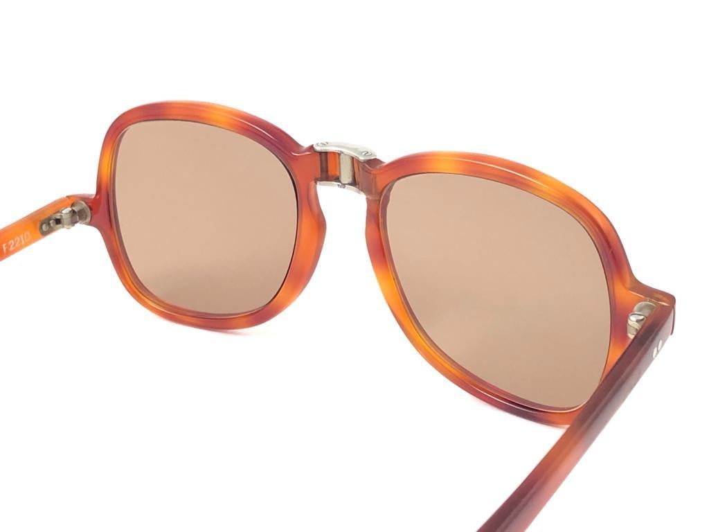 vintage tortoise shell glasses