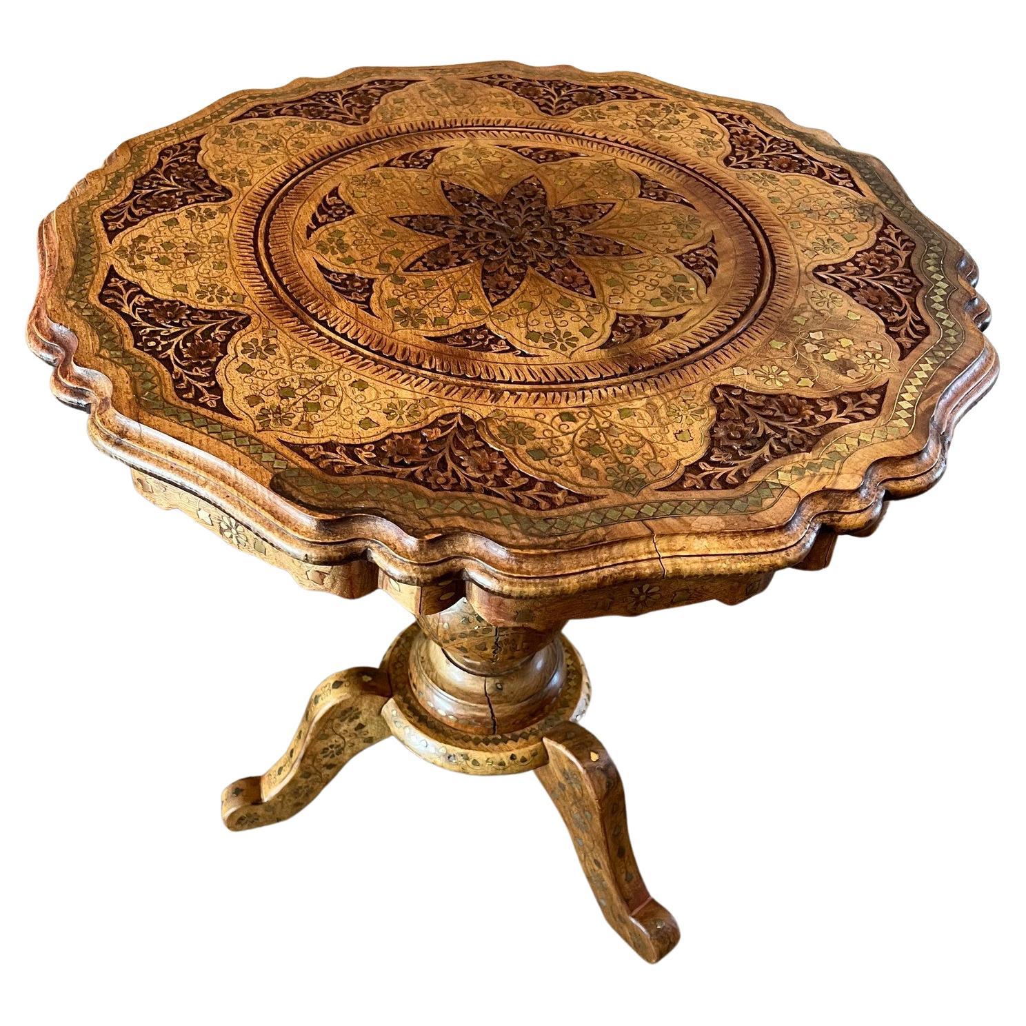 Vintage Anglo-Indian Brass Inlaid Pedestal Table For Sale