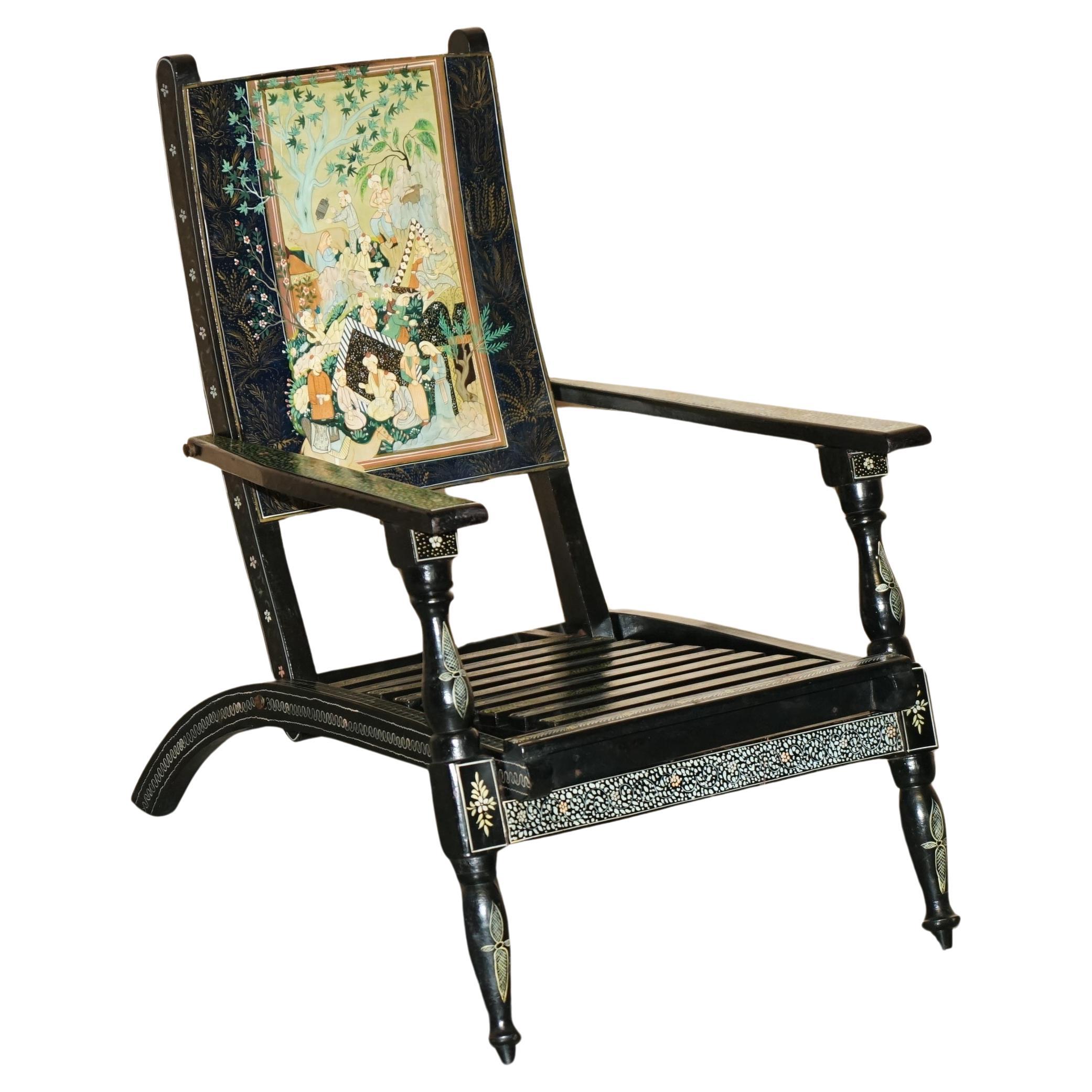 VINTAGE ANGLO INDIAN HAND PAINTED FOLDING FOLDING ARMCHAiR ORNATELY DETAILED For Sale